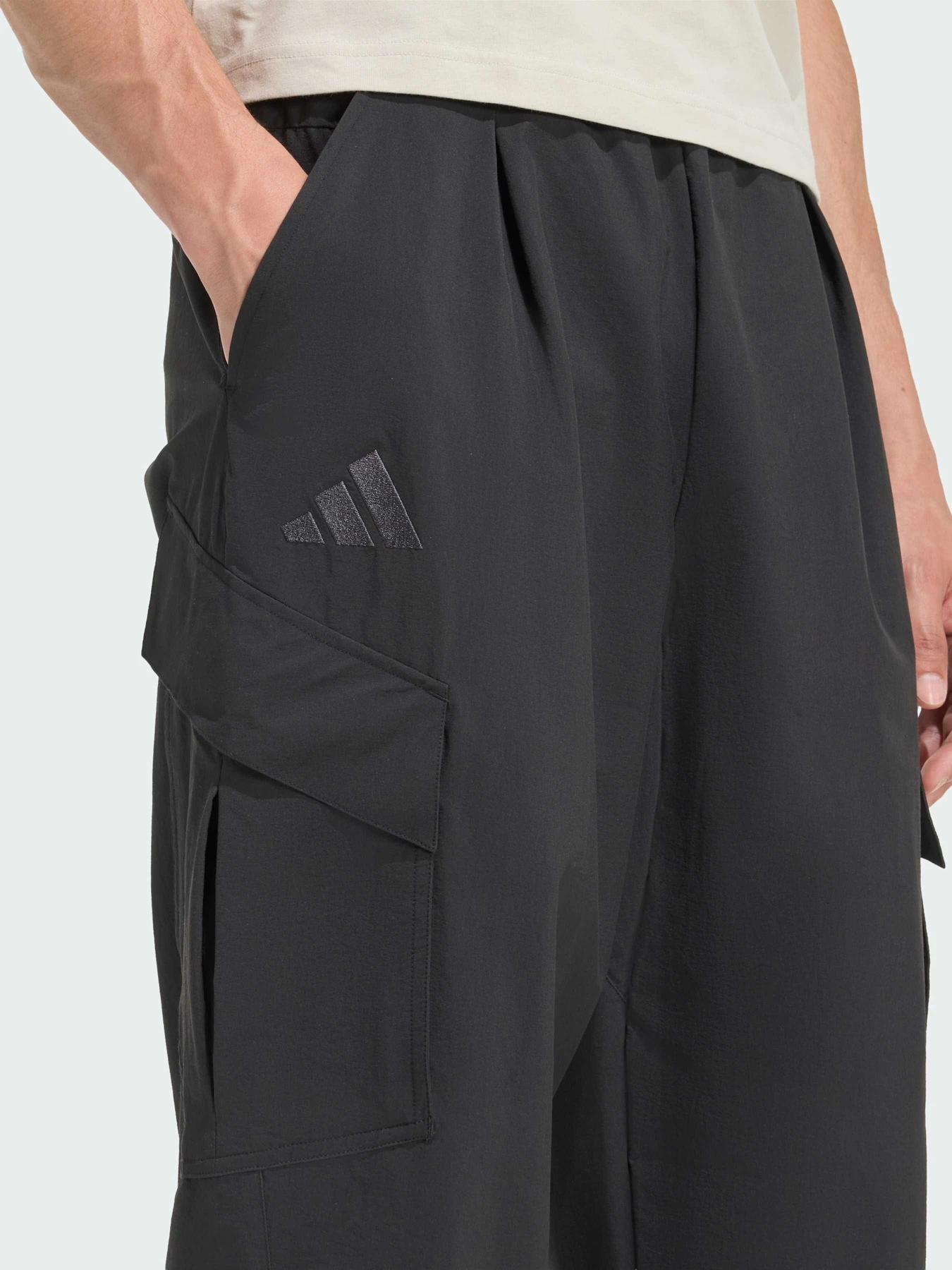 Брюки Adidas модель KE4998 Брюки Adidas модель KE4998 Фото
