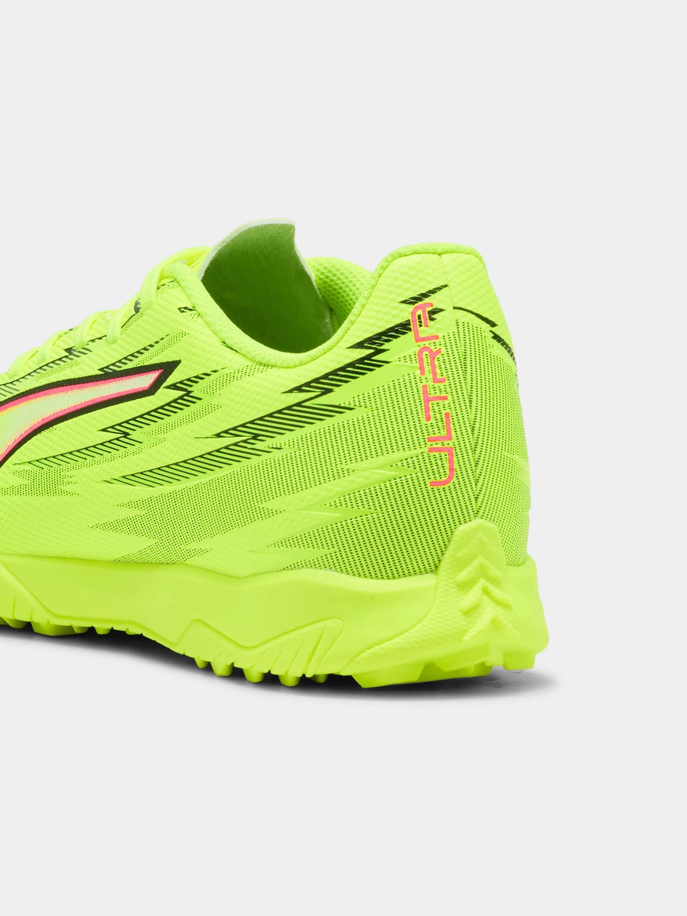 Кроссовки PUMA Ultra 6 Play Tt модель 108987 Фото