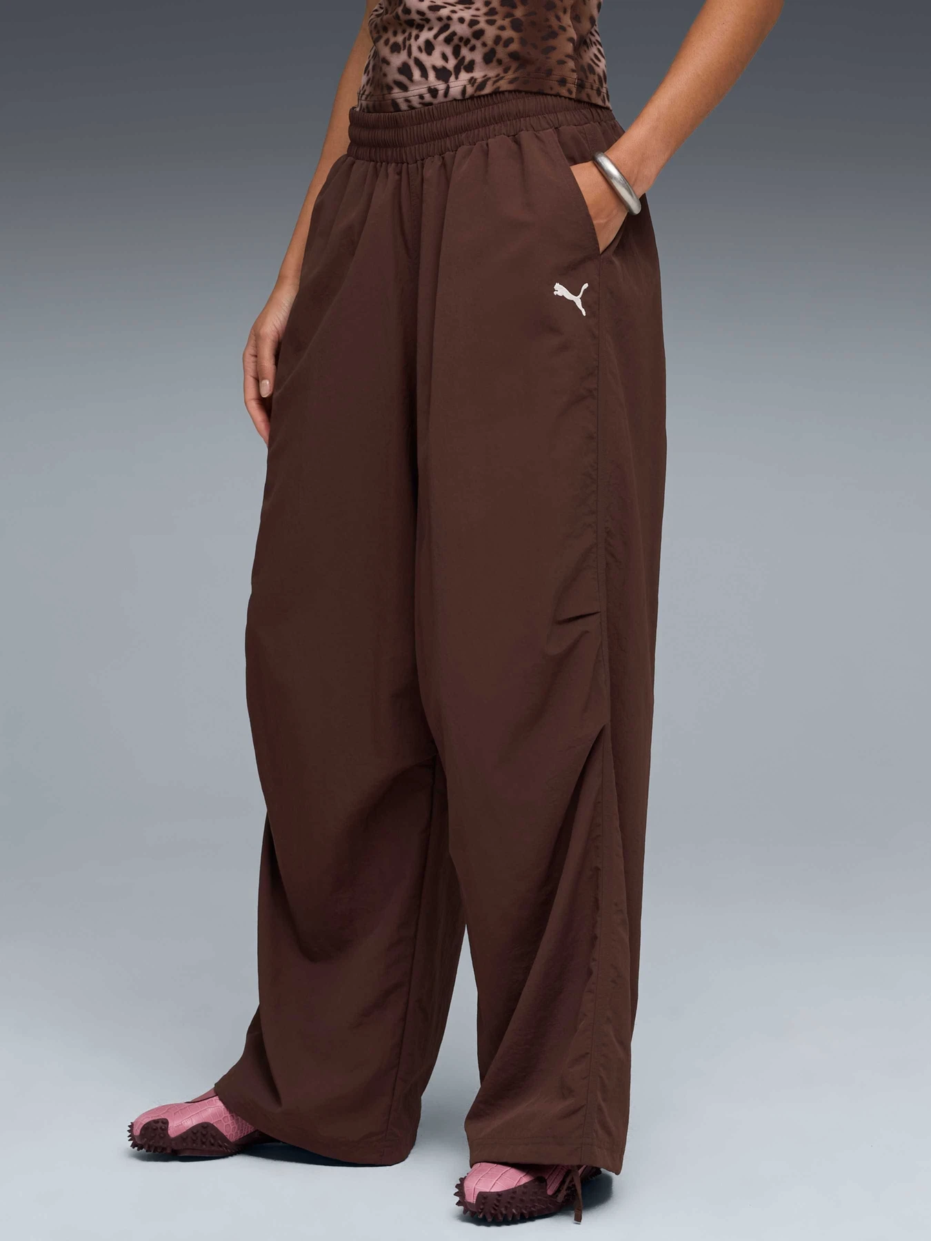 Брюки PUMA T7 Woven Track Pants Op модель 634559 Брюки PUMA T7 Woven Track Pants Op модель 634559 Фото
