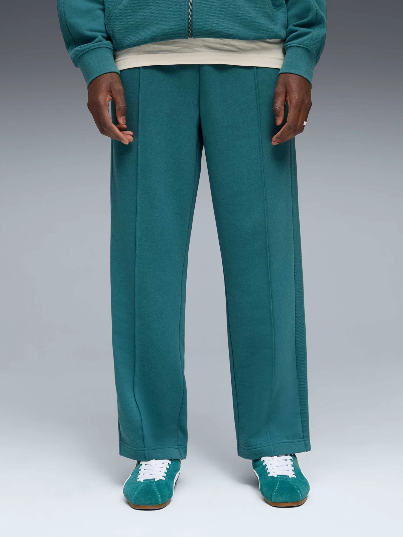 Брюки PUMA Class Track Pants модель 692072 Брюки PUMA Class Track Pants модель 692072 Фото