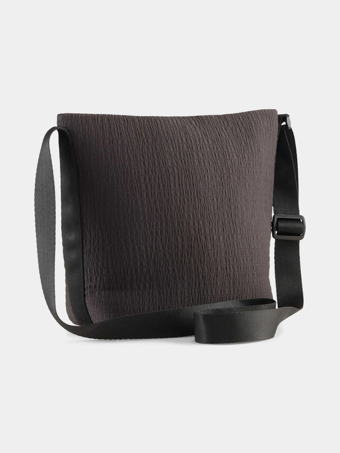 Сумки PUMA Up Zipped Bucket Bag модель 092181 Фото