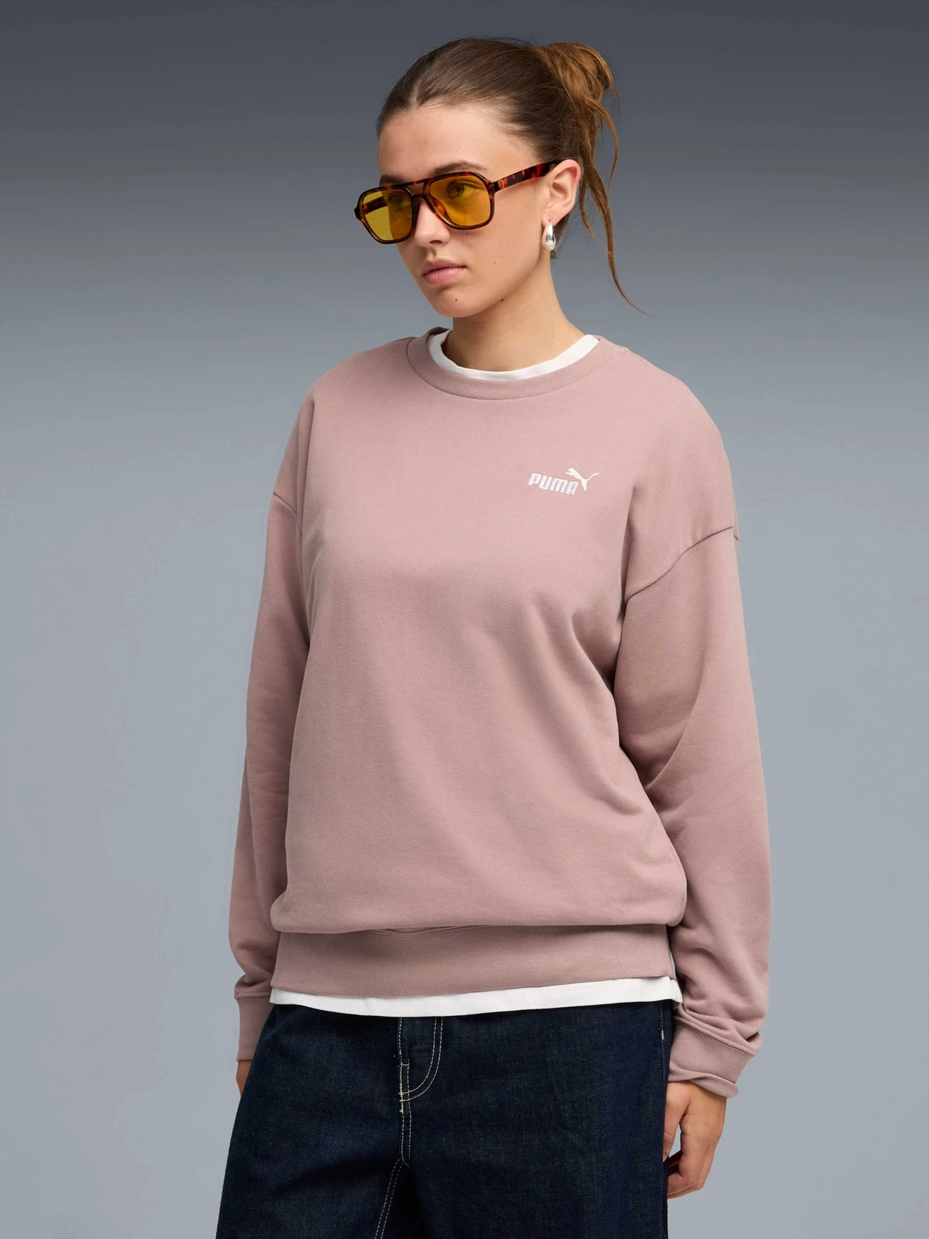 Худи и свитшоты PUMA Ess No.1 Logo Relaxed Crew модель 684975 Фото
