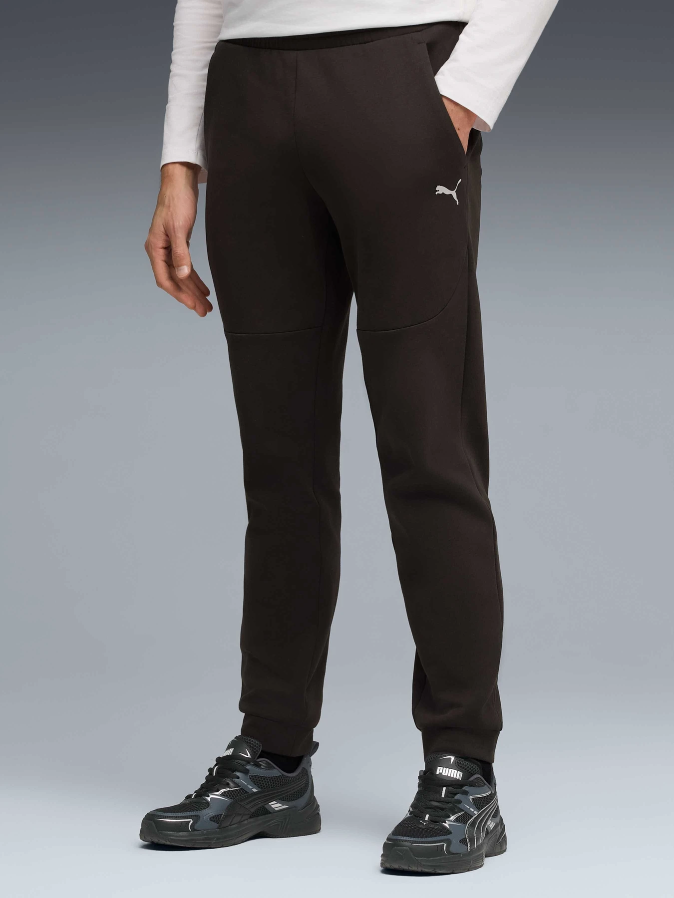 Штани PUMA Tech Pants модель 692183 Фото
