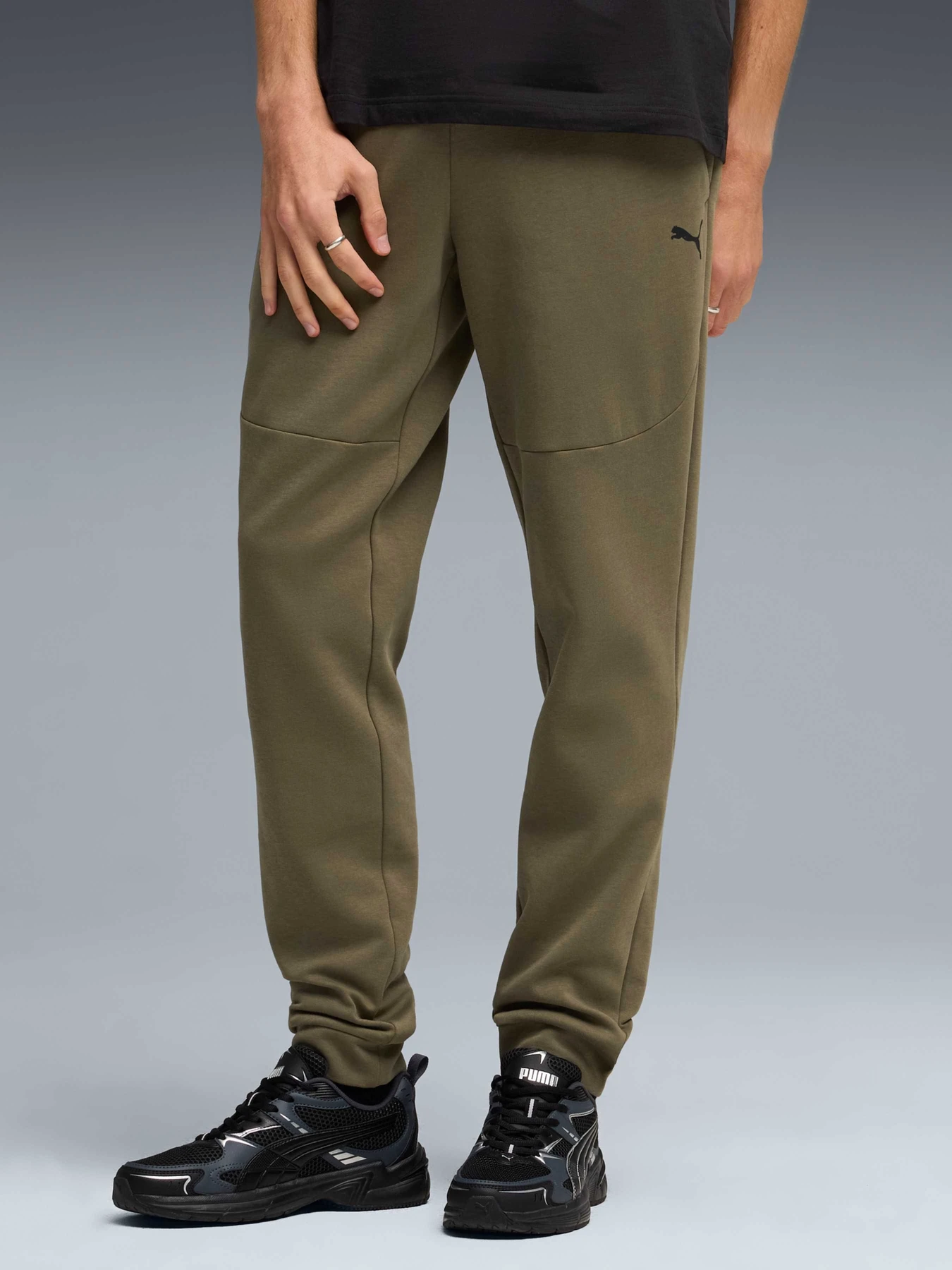 Штани PUMA Tech Pants модель 692183 Фото