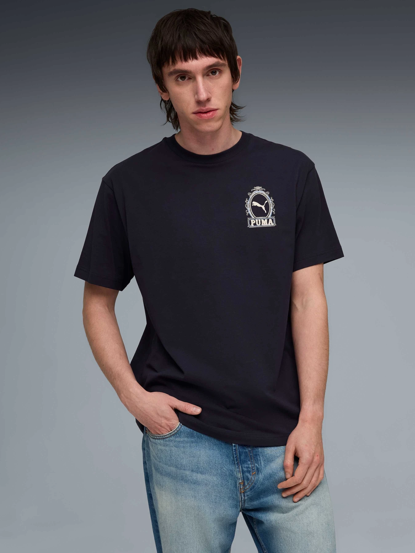 Футболки и поло PUMA Graphic Tee модель 634437 Футболки и поло PUMA Graphic Tee модель 634437 Фото