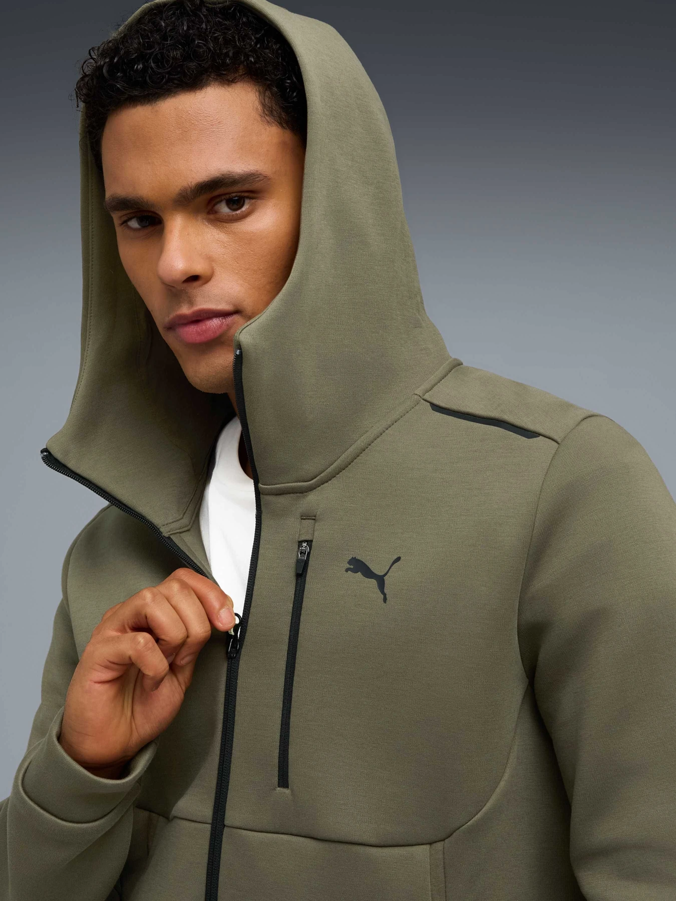Худи и свитшоты PUMA Tech Full-zip Hoodie Dk модель 634415 Худи и свитшоты PUMA Tech Full-zip Hoodie Dk модель 634415 Фото