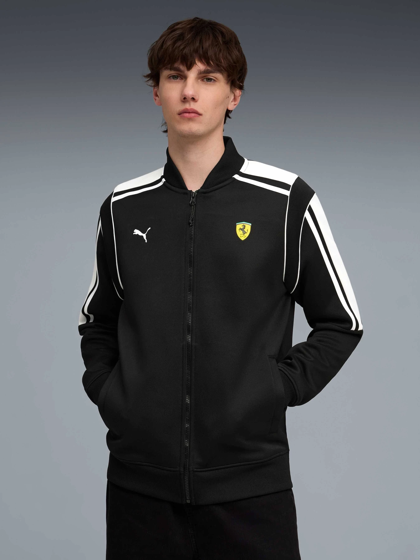 Худі та світшоти PUMA Ferrari Mt7 Track Jkt. модель 635833 Худі та світшоти PUMA Ferrari Mt7 Track Jkt. модель 635833 Фото