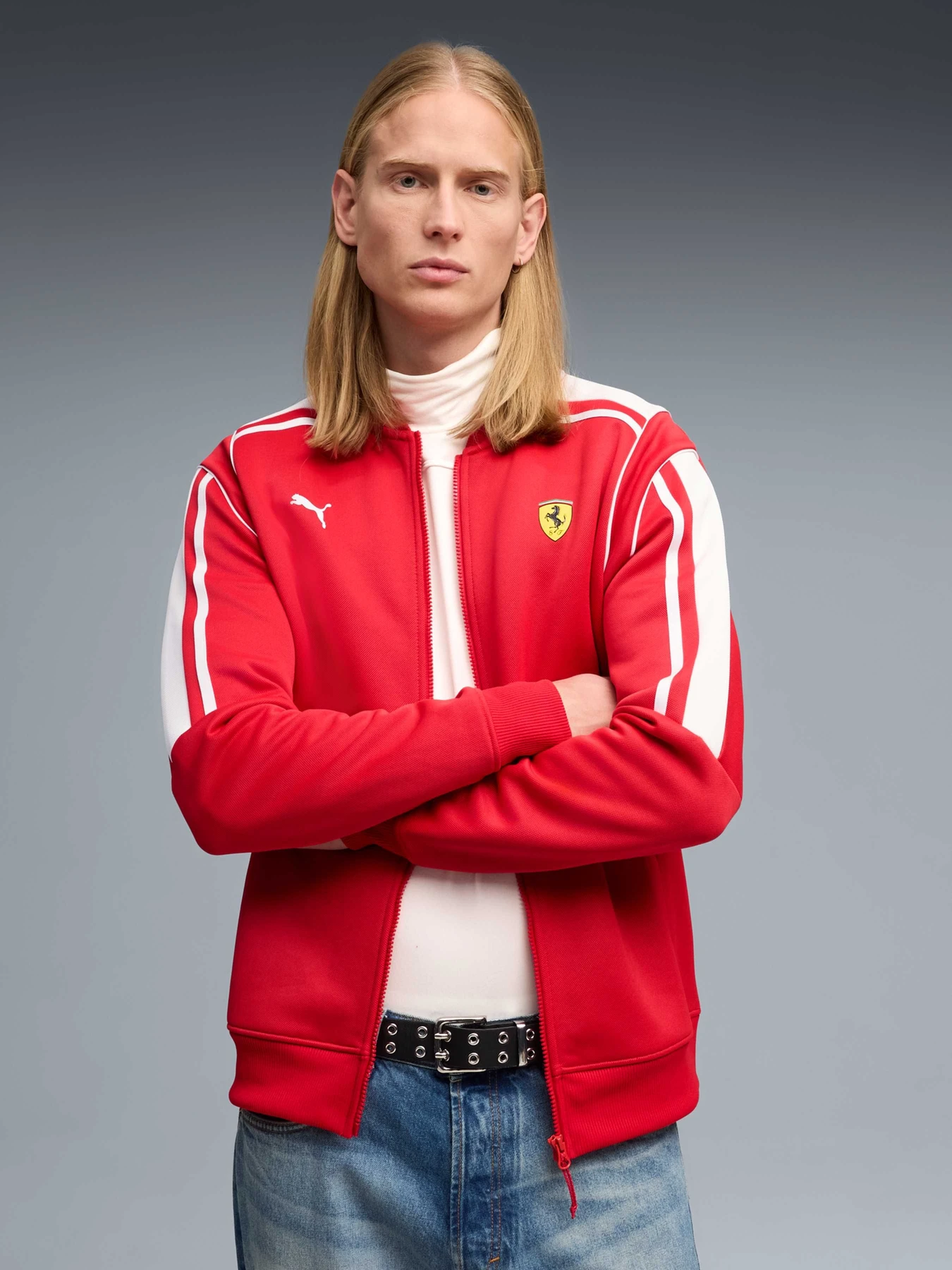 Худи и свитшоты PUMA Ferrari Mt7 Track Jkt. модель 635833 Худи и свитшоты PUMA Ferrari Mt7 Track Jkt. модель 635833 Фото