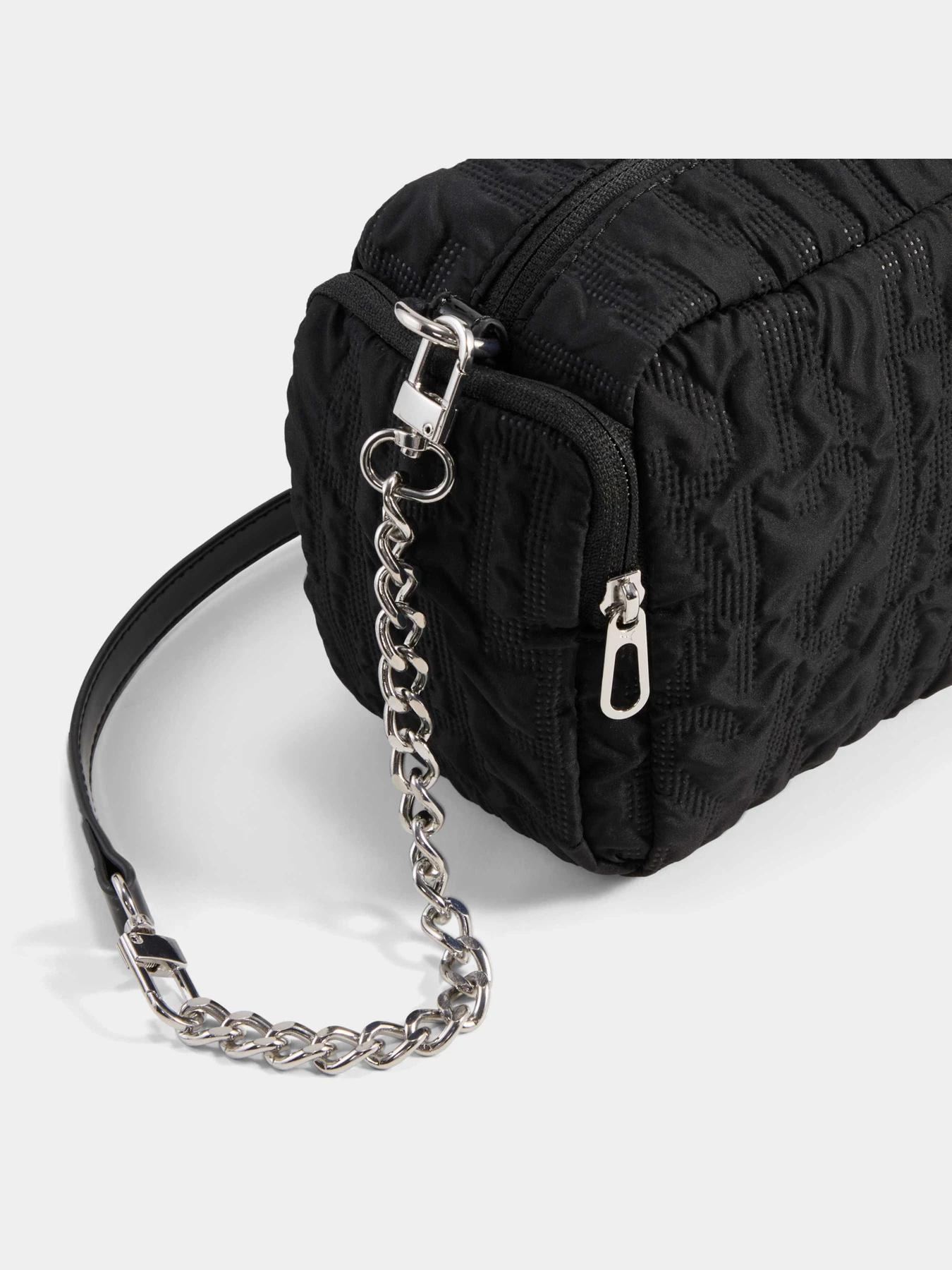 Сумки PUMA Strata Multi-pocket Bag модель 092225 Сумки PUMA Strata Multi-pocket Bag модель 092225 Фото