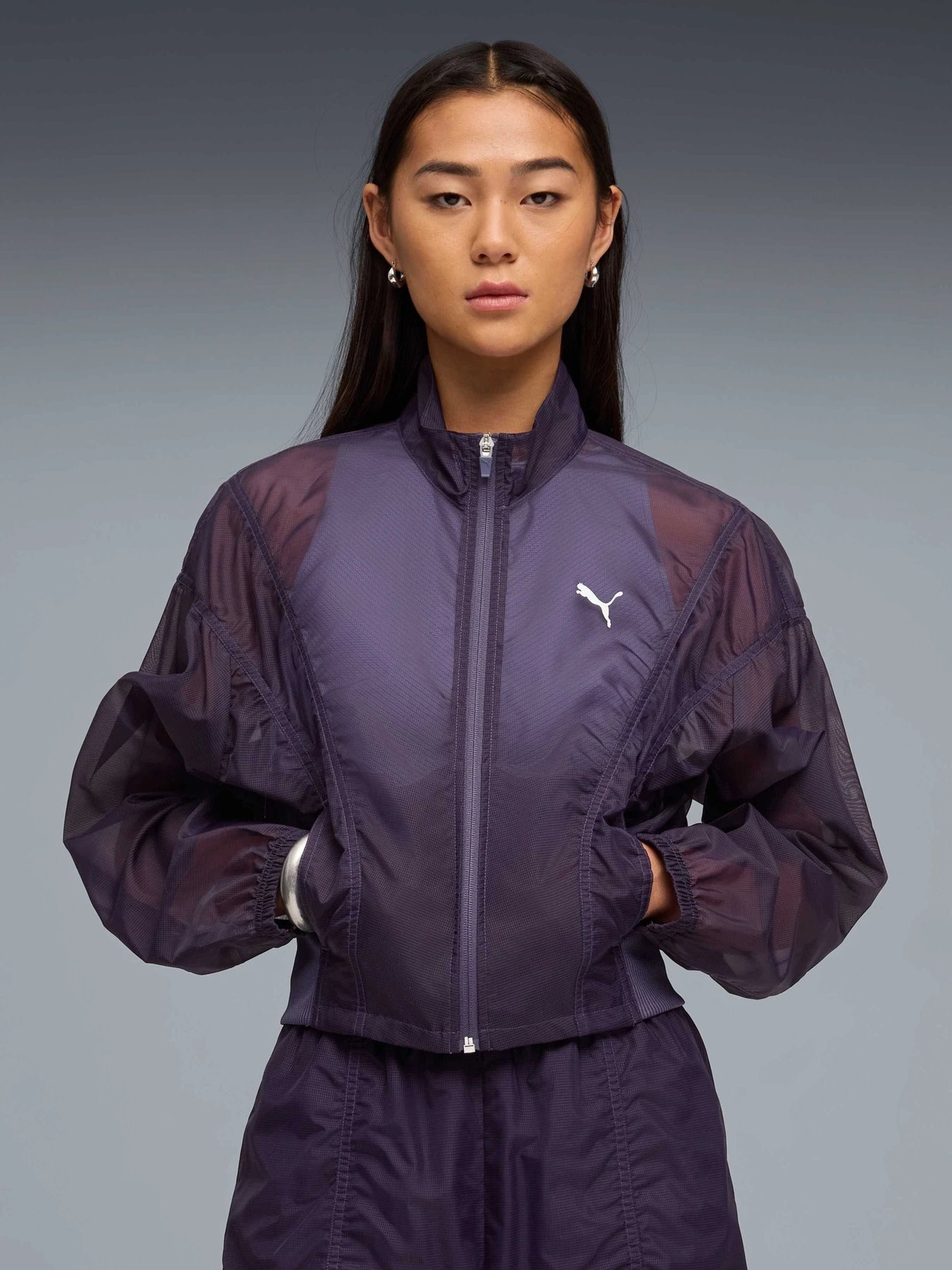 Куртки и дубленки PUMA Dare To Oversized Jacket модель 634597 Куртки и дубленки PUMA Dare To Oversized Jacket модель 634597 Фото