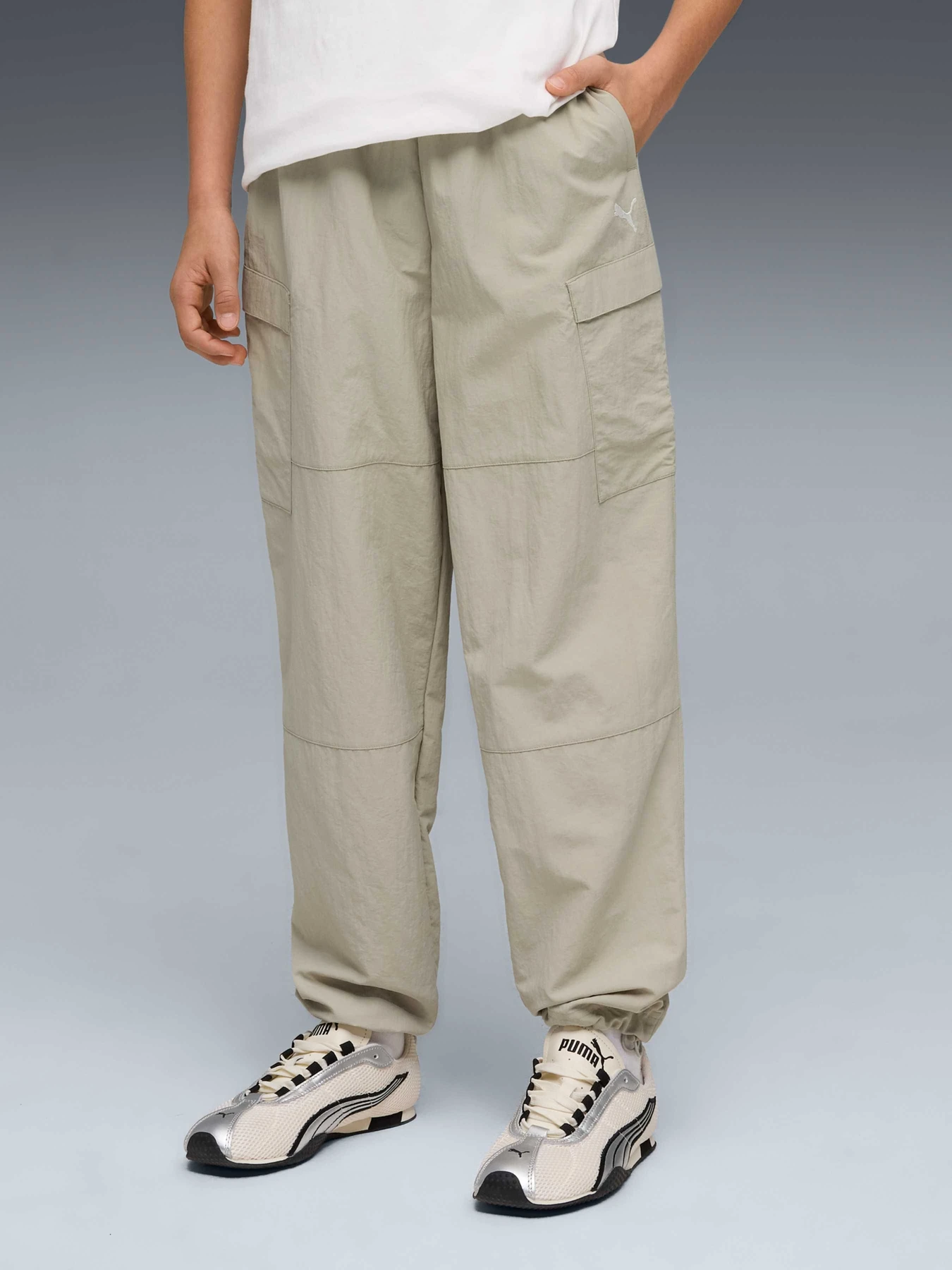 Брюки PUMA Wardrobe Ess Cargo Pants модель 630847 Брюки PUMA Wardrobe Ess Cargo Pants модель 630847 Фото