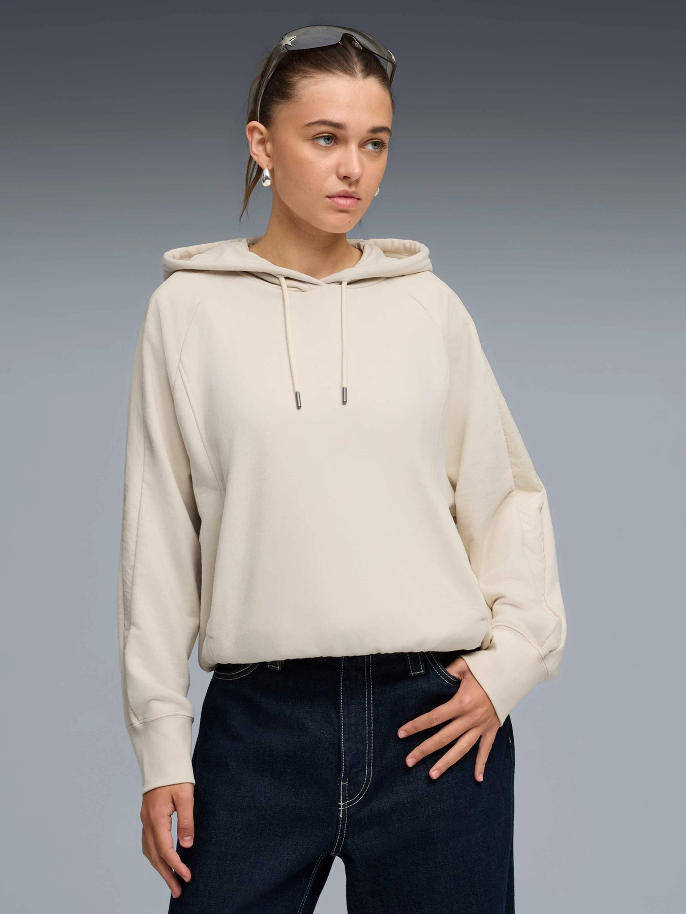 Худи и свитшоты PUMA Her Oversized Hoodie модель 691886 Худи и свитшоты PUMA Her Oversized Hoodie модель 691886 Фото