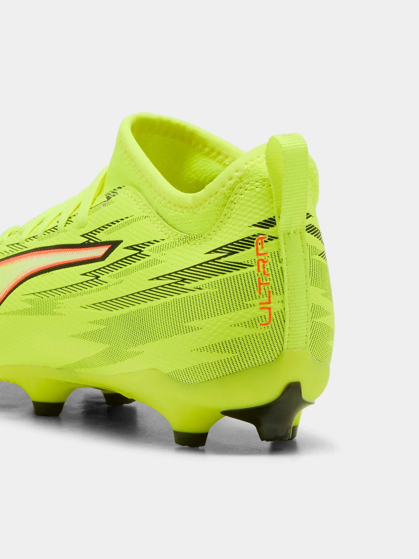 Кросівки PUMA Ultra 6 Match Fg/ag Jr модель 108701 Кросівки PUMA Ultra 6 Match Fg/ag Jr модель 108701 Фото