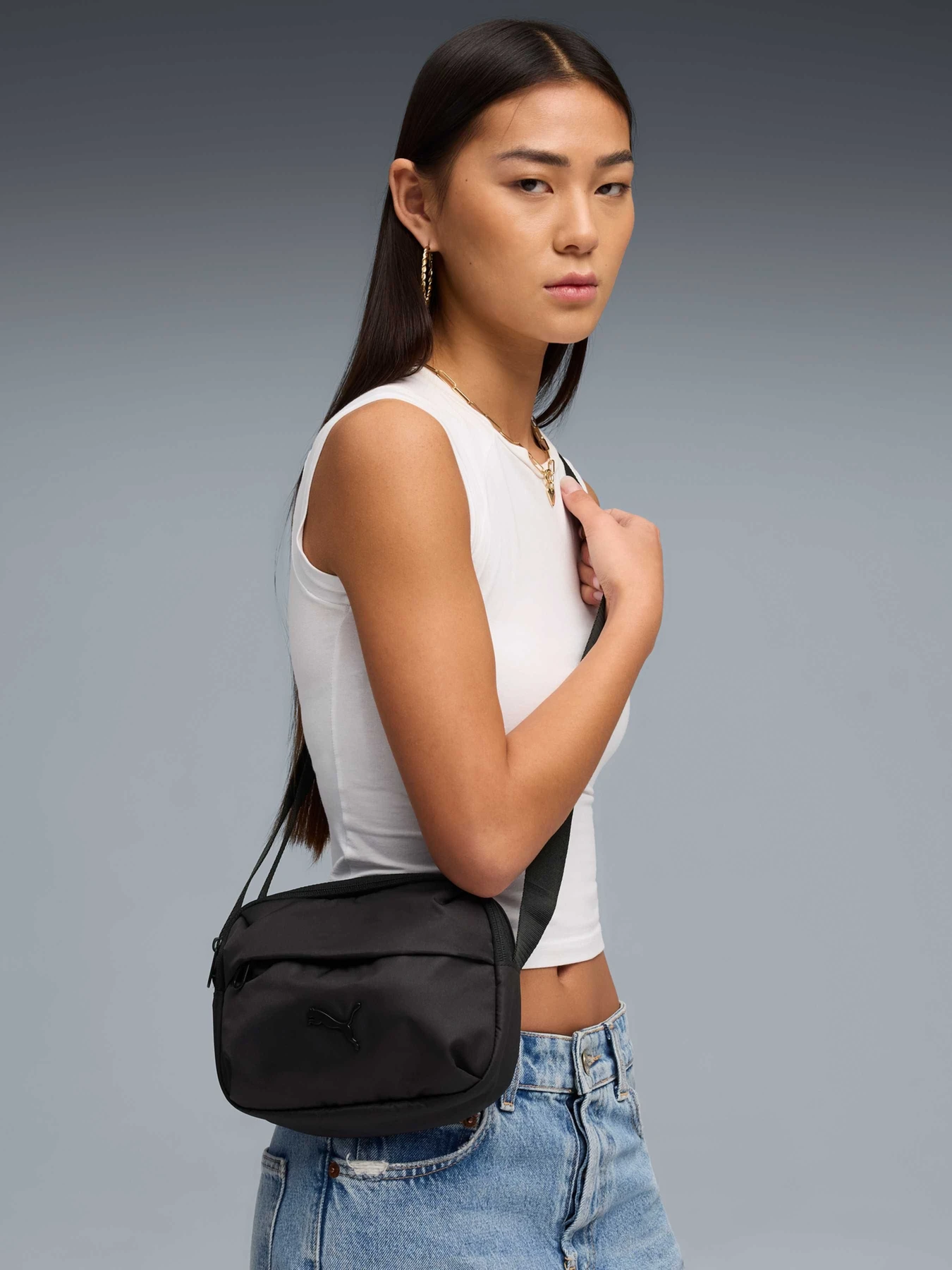 Сумки PUMA Essentials Crossbody Bag модель 092307 Сумки PUMA Essentials Crossbody Bag модель 092307 Фото