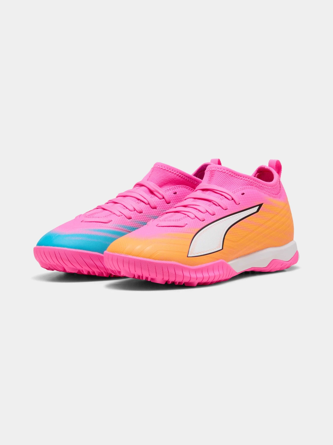 Кроссовки PUMA Ultra 6 Match Tt + Mid Jr модель 108976 Кроссовки PUMA Ultra 6 Match Tt + Mid Jr модель 108976 Фото