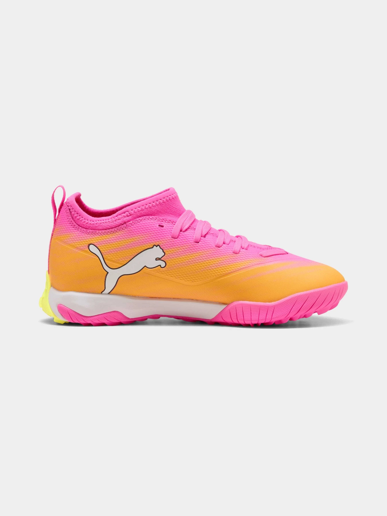 Кроссовки PUMA Ultra 6 Match Tt + Mid Jr модель 108976 Кроссовки PUMA Ultra 6 Match Tt + Mid Jr модель 108976 Фото