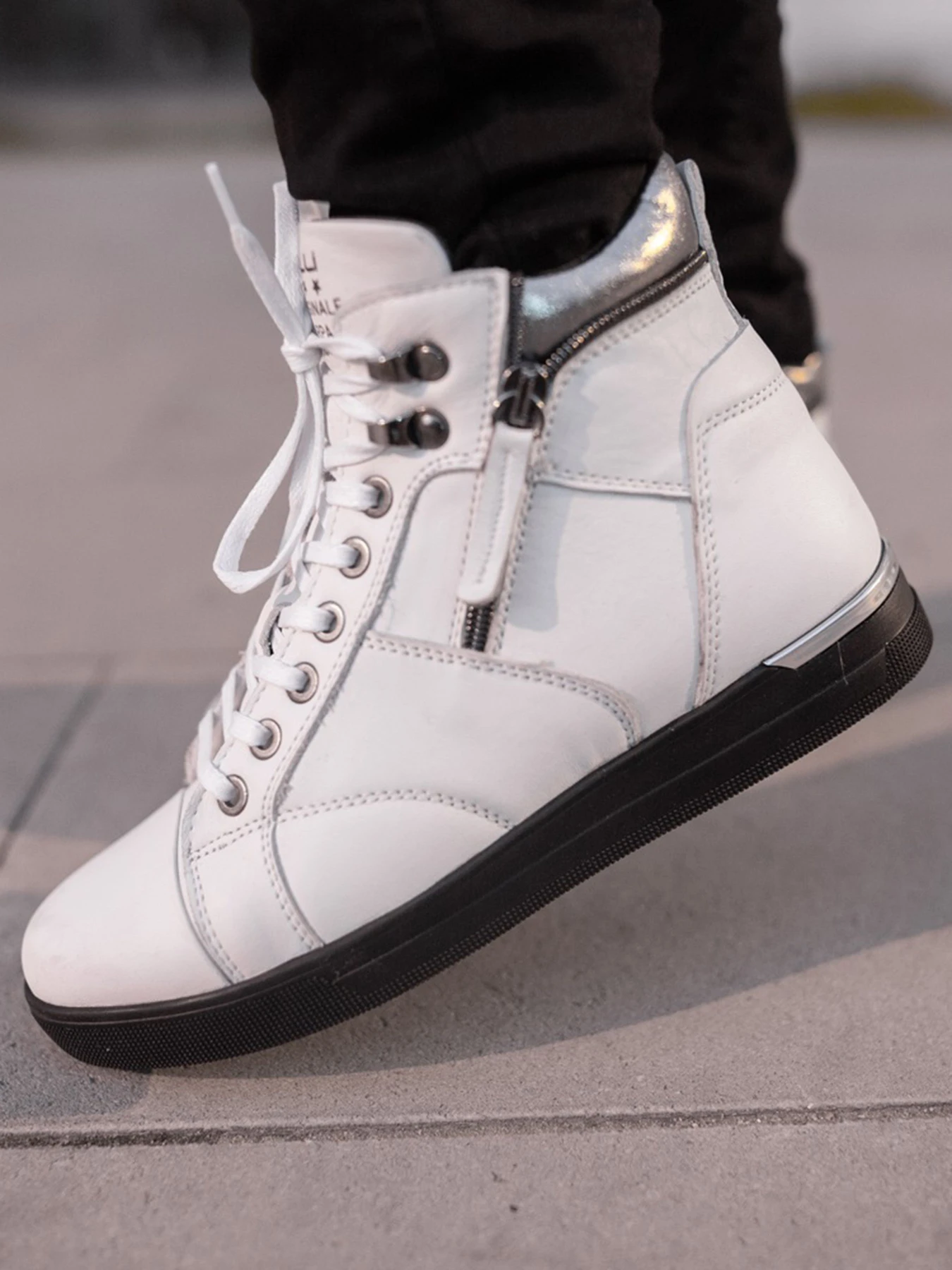 Ботинки и сапоги Forelli модель 52652-White Ботинки и сапоги Forelli модель 52652-White Фото