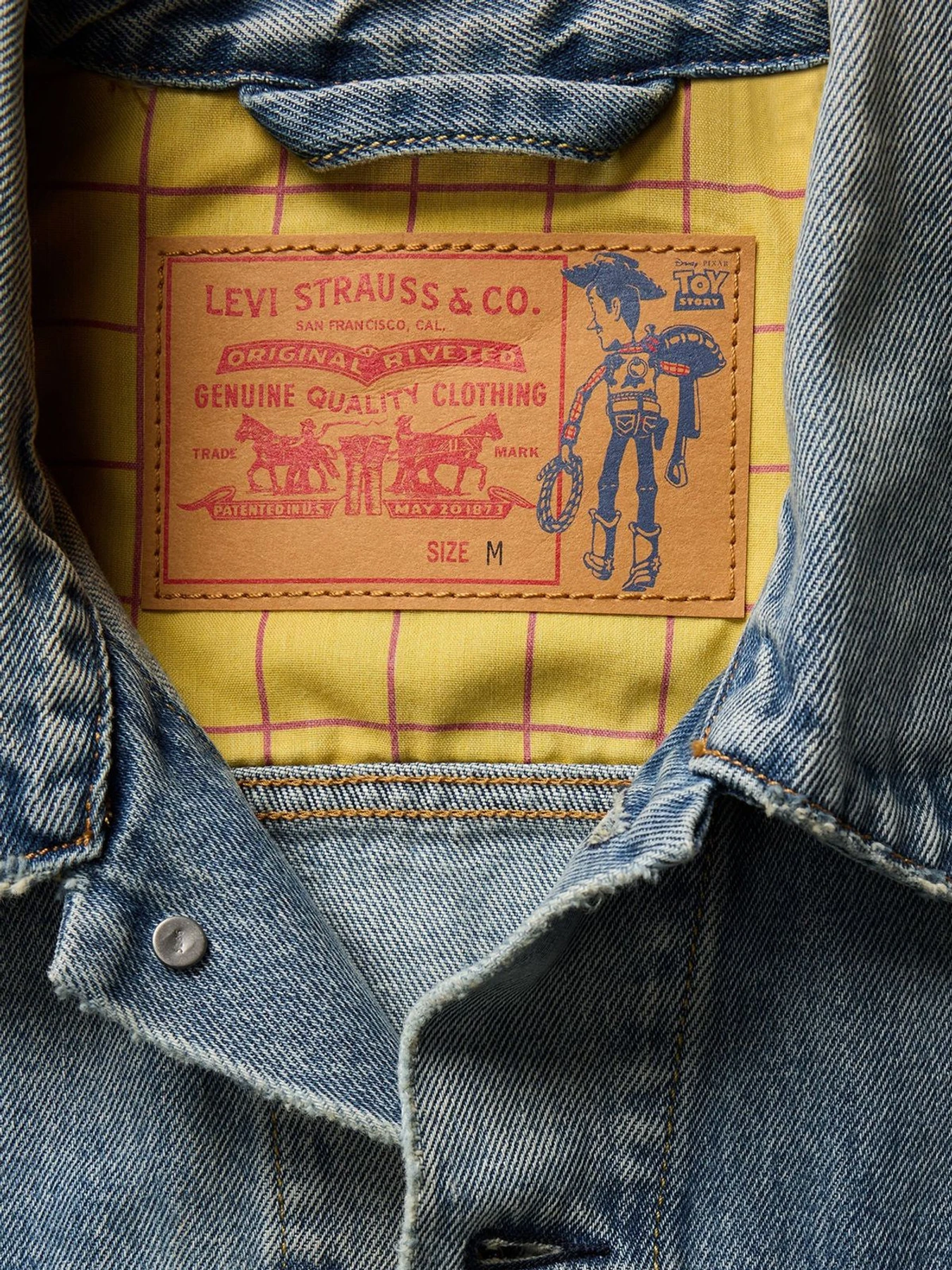 Куртки и дубленки Levi's модель 0034J;0000 Фото