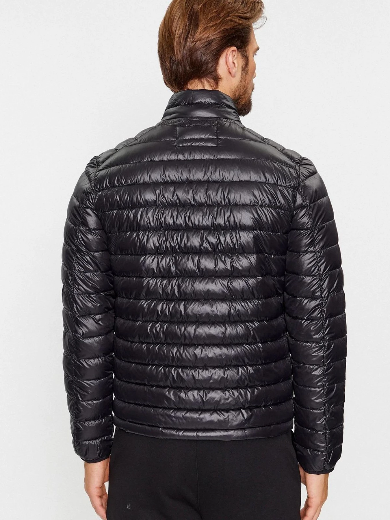 Куртки и дубленки Karl Lagerfeld модель 500590.505022;990 Куртки и дубленки Karl Lagerfeld модель 500590.505022;990 Фото