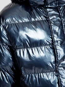 Куртки и дубленки Karl Lagerfeld модель 524516.505005;658 Фото