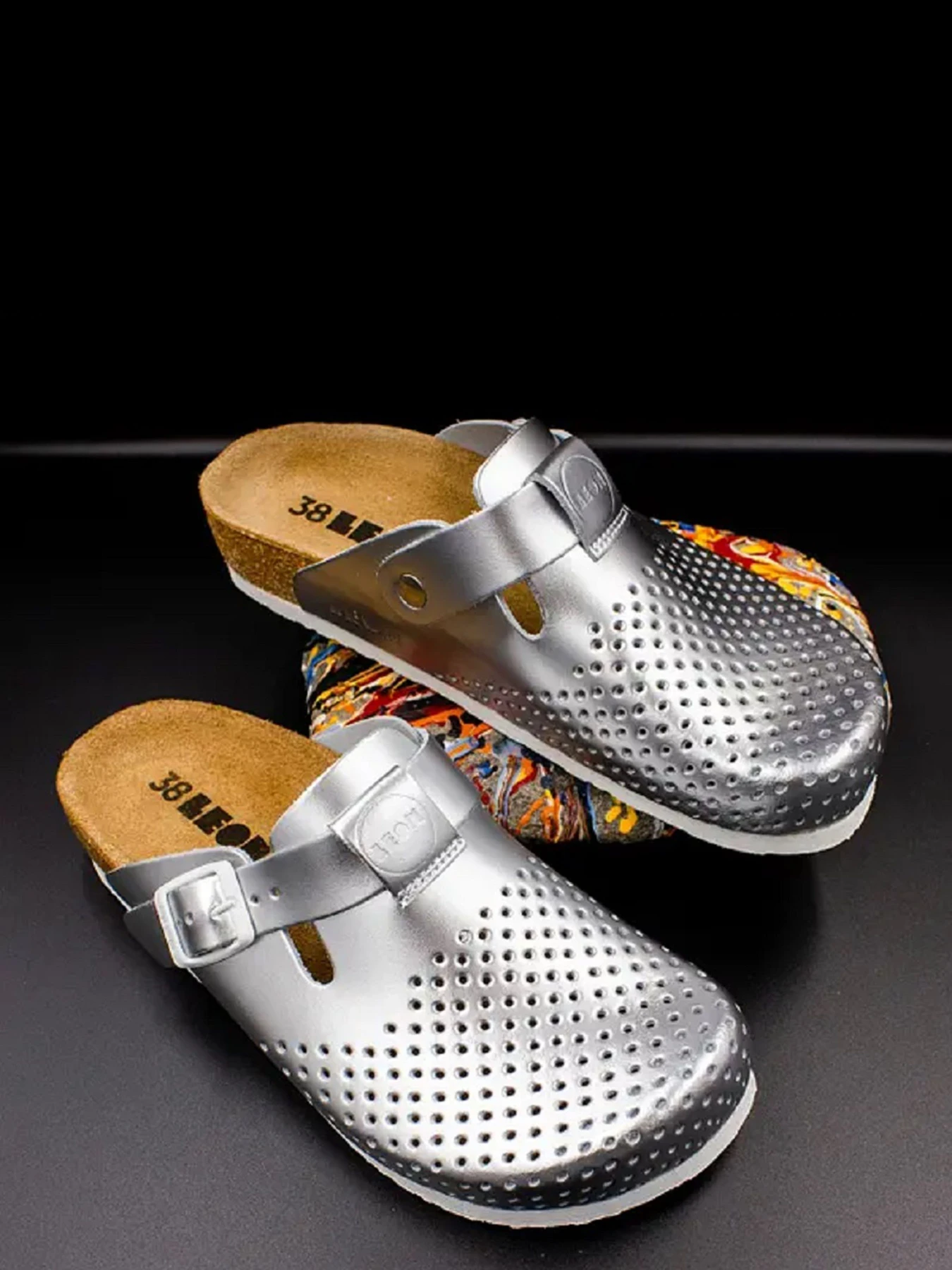 Шльопанці Leon модель 4250-Silver Фото