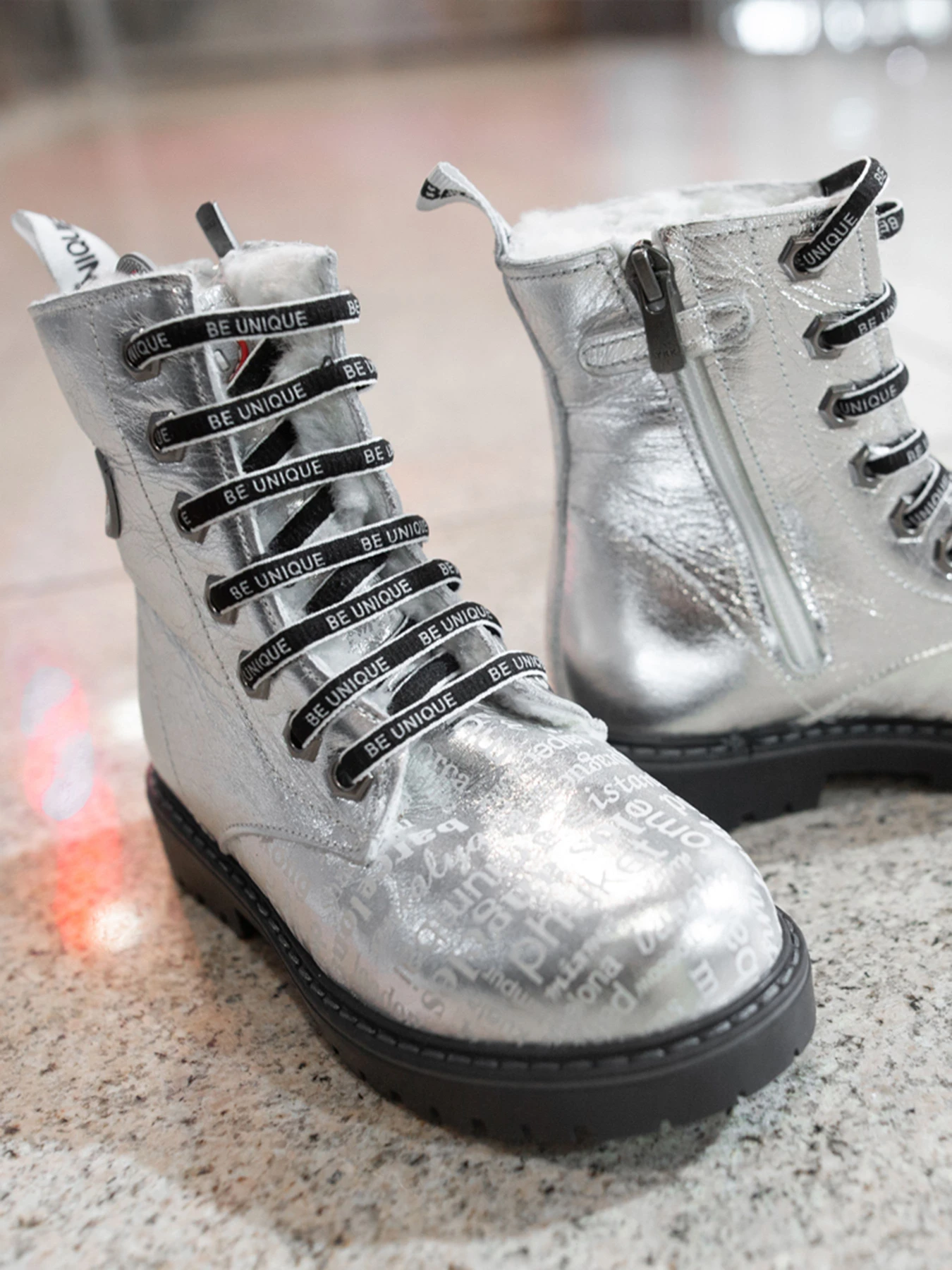 Ботинки и сапоги Tutubi модель 927-Silver Ботинки и сапоги Tutubi модель 927-Silver Фото