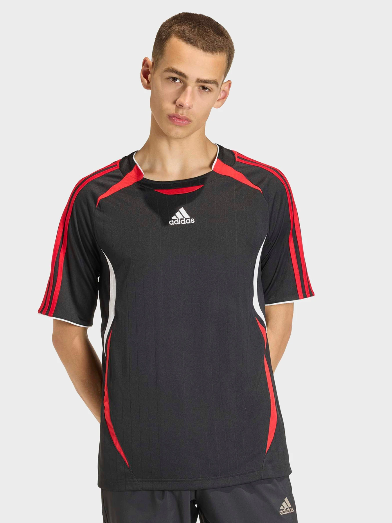 Футболки и поло Adidas Adicolor модель KD5854 Футболки и поло Adidas Adicolor модель KD5854 Фото