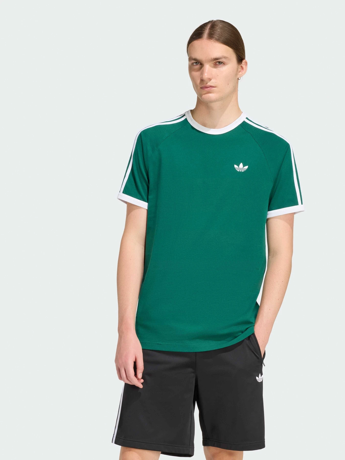 Футболки і поло Adidas Adicolor модель KE3534 Футболки і поло Adidas Adicolor модель KE3534 Фото