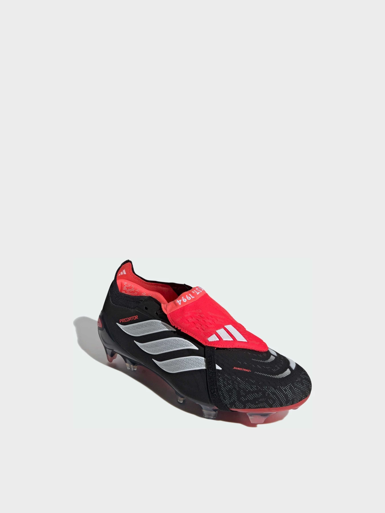 Кроссовки Adidas Predator модель JS0375 Фото