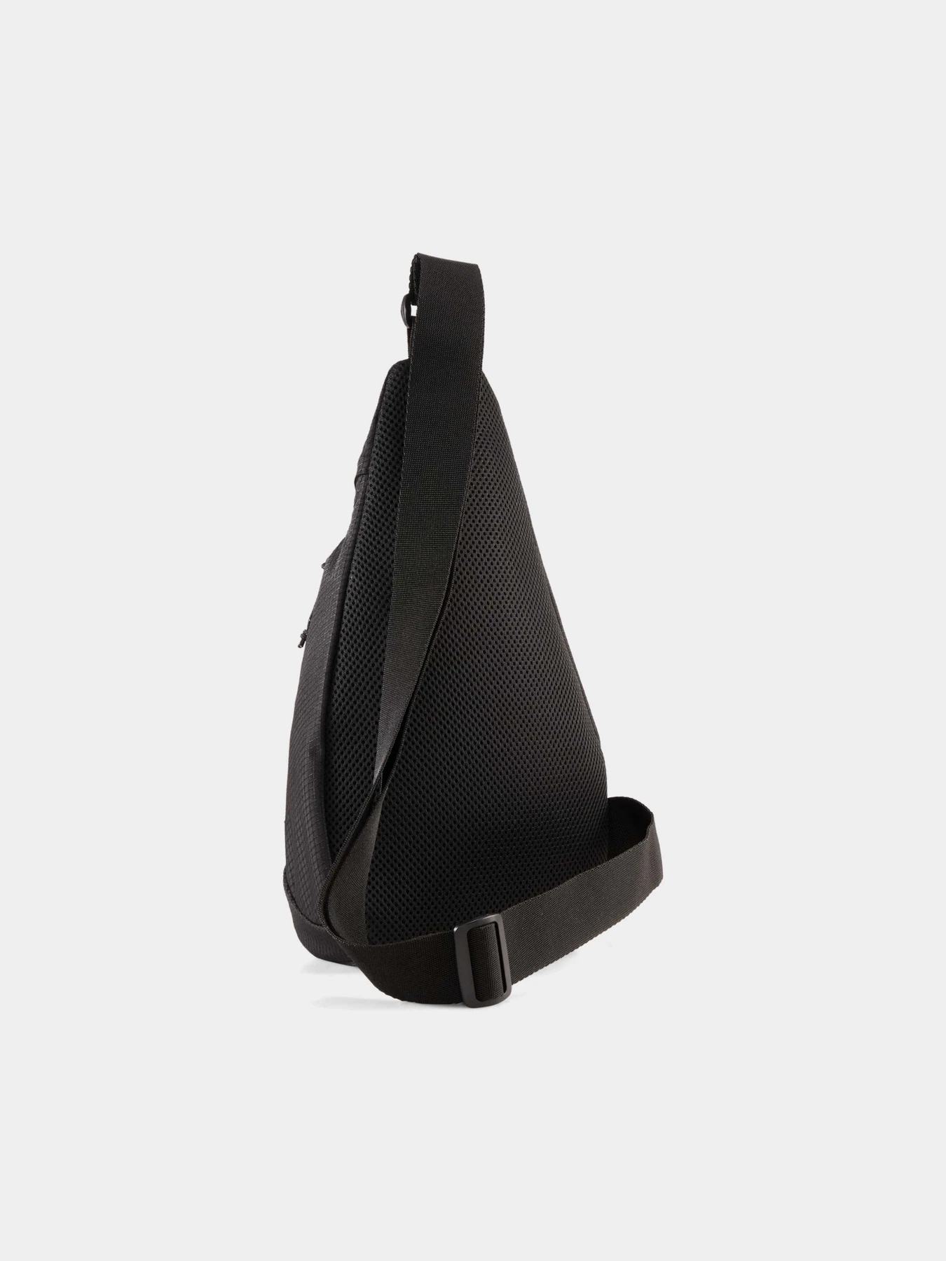 Сумки PUMA Ferrari Sling Bag модель 092246 Сумки PUMA Ferrari Sling Bag модель 092246 Фото