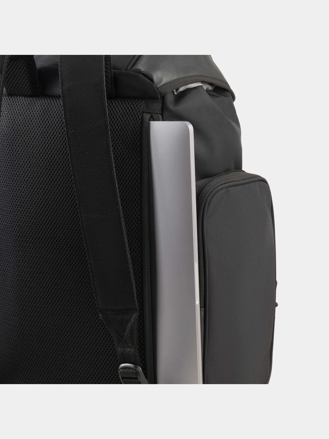 Рюкзаки PUMA Ferrari Pro Backpack модель 092240 Фото