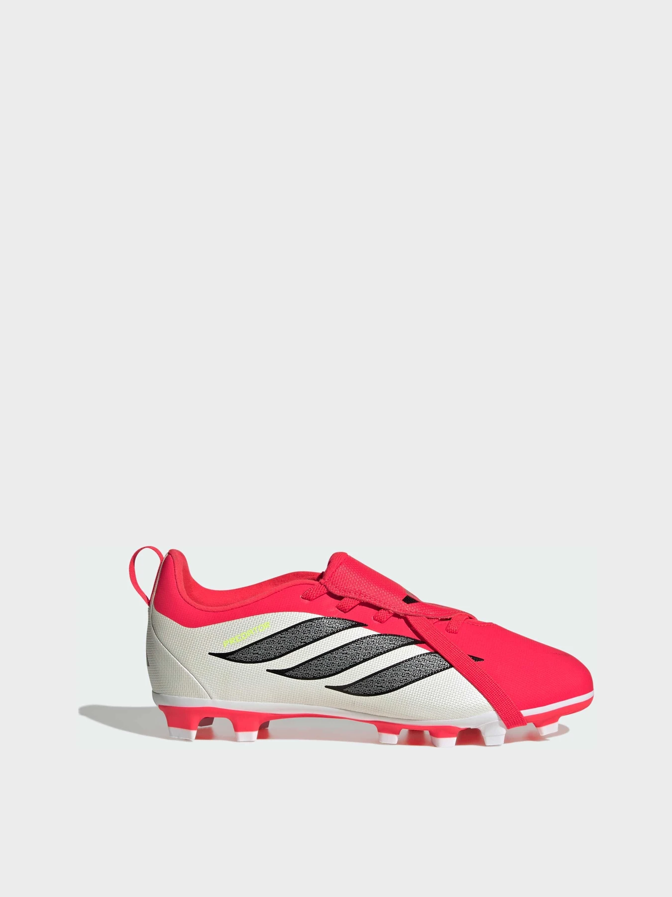 Кроссовки Adidas Predator модель JS0352 Кроссовки Adidas Predator модель JS0352 Фото