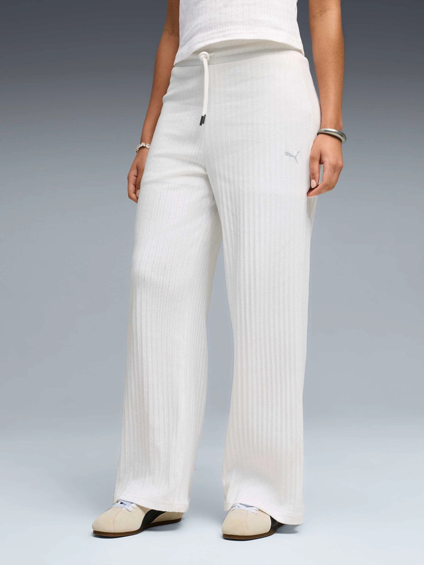 Брюки PUMA Her Comfort High-waist Wide модель 693284 Брюки PUMA Her Comfort High-waist Wide модель 693284 Фото