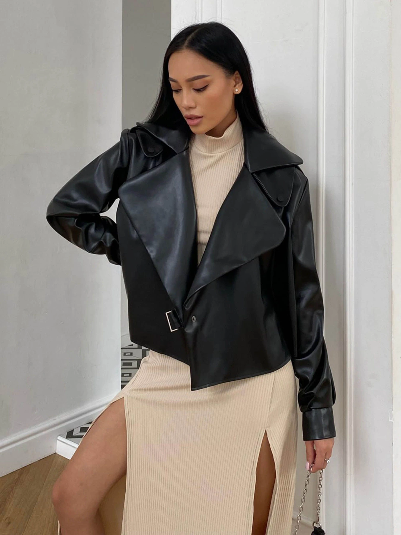 Куртки та дублянки Jadone Fashion модель Deyt_chor Фото