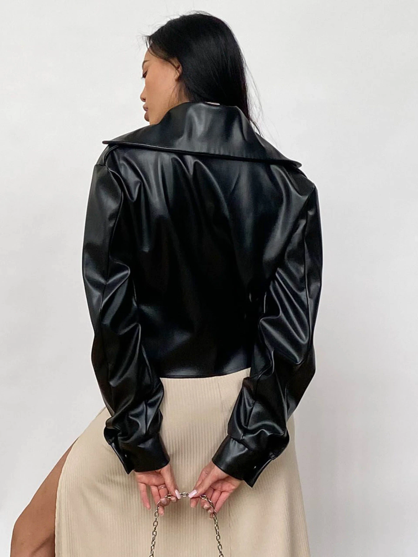 Куртки та дублянки Jadone Fashion модель Deyt_chor Фото