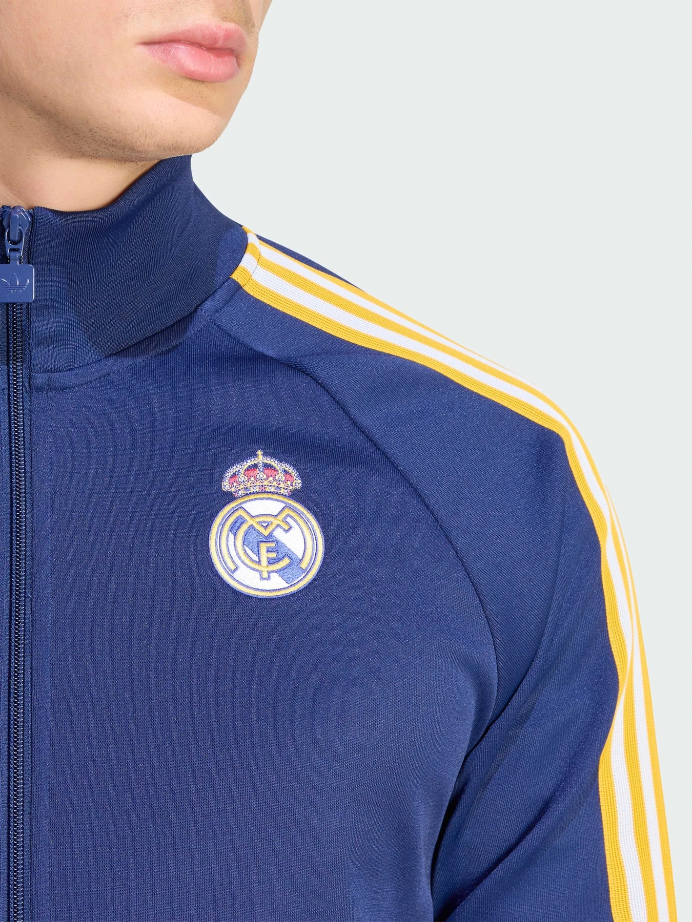 Худи и свитшоты Adidas модель KE3846 Фото