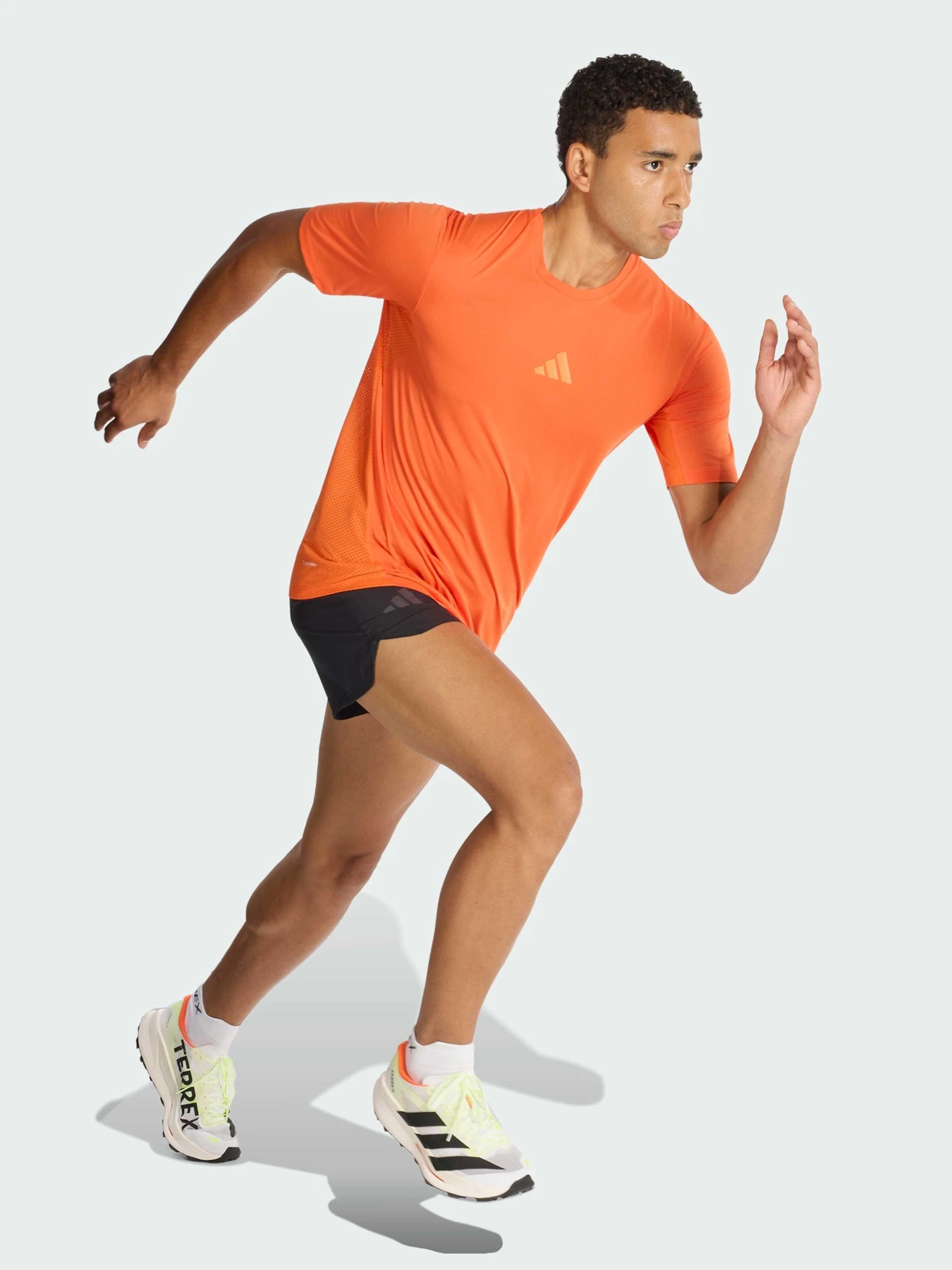 Футболки и поло Adidas Terrex модель KD4844 Футболки и поло Adidas Terrex модель KD4844 Фото