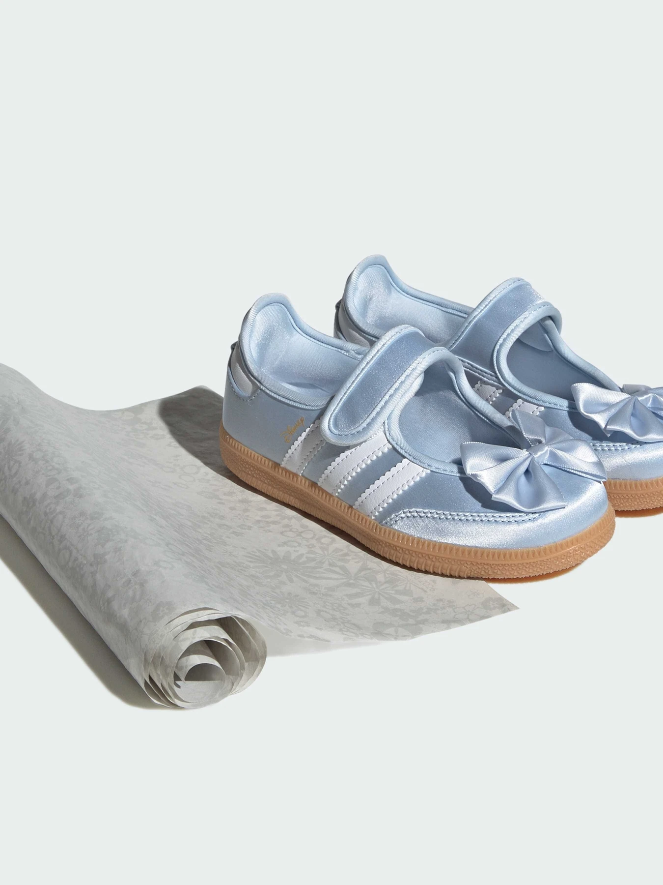 Туфлі та лофери Adidas Samba модель IH1755 Фото