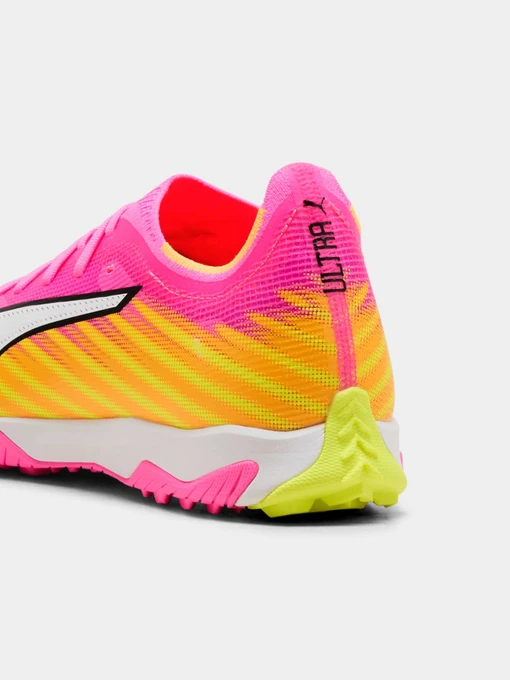 Жіночі Кросівки для спорту PUMA Ultra 6 Match Tt фото 3