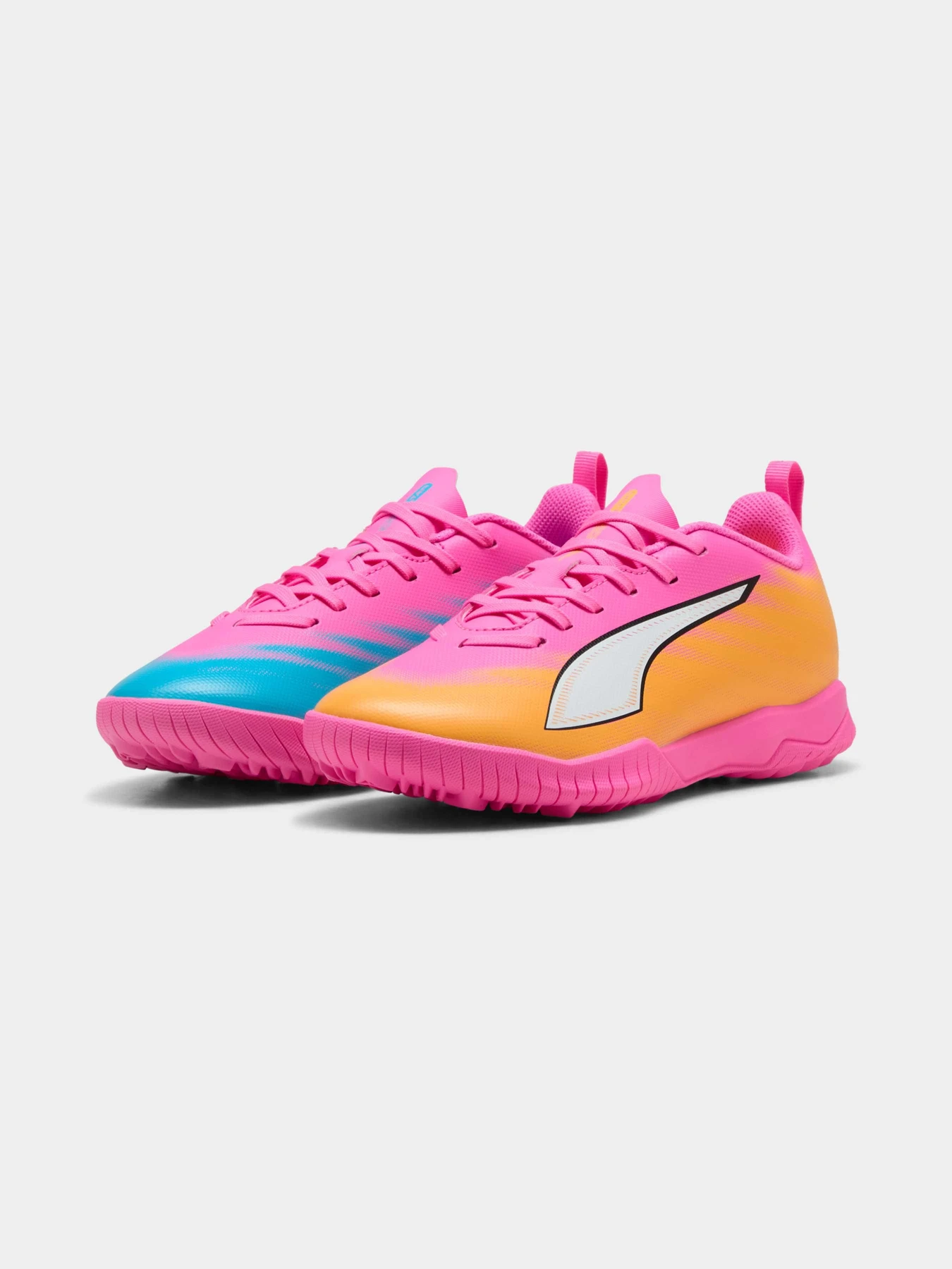 Кроссовки PUMA Ultra 6 Play Tt Jr модель 108989 Кроссовки PUMA Ultra 6 Play Tt Jr модель 108989 Фото