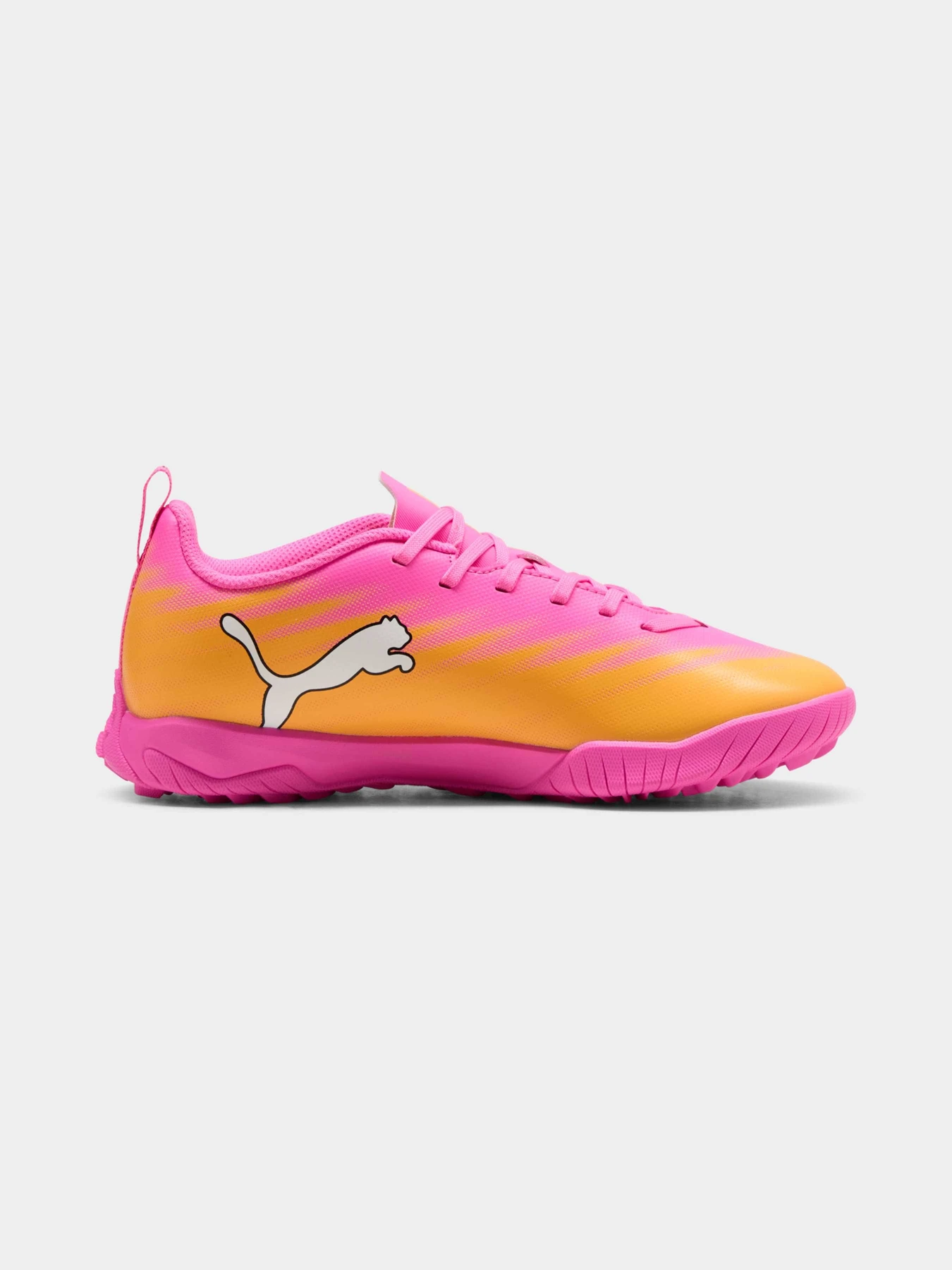 Кроссовки PUMA Ultra 6 Play Tt Jr модель 108989 Кроссовки PUMA Ultra 6 Play Tt Jr модель 108989 Фото