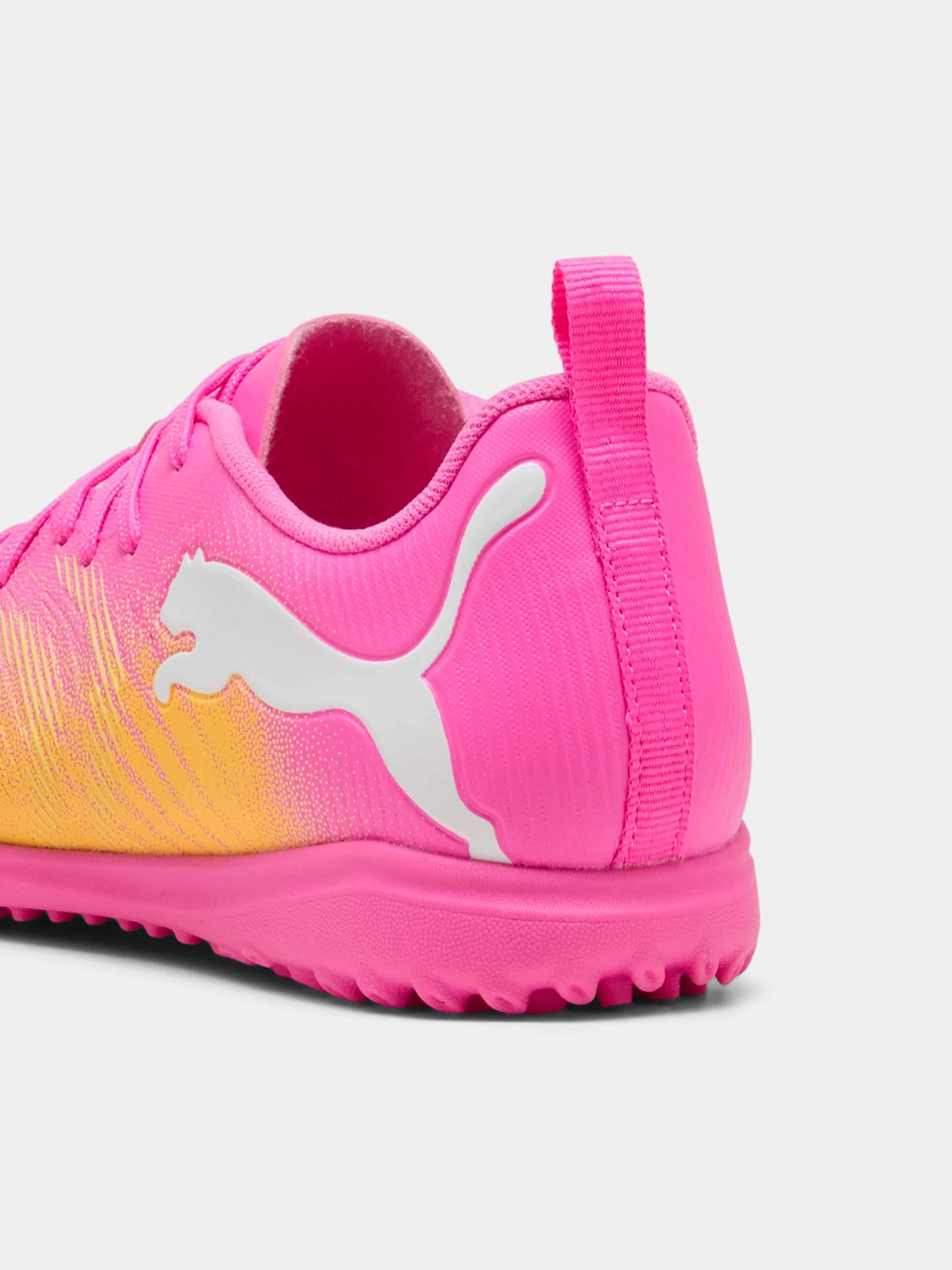Кросівки PUMA Future 9 Play Tt Jr модель 108929 Кросівки PUMA Future 9 Play Tt Jr модель 108929 Фото