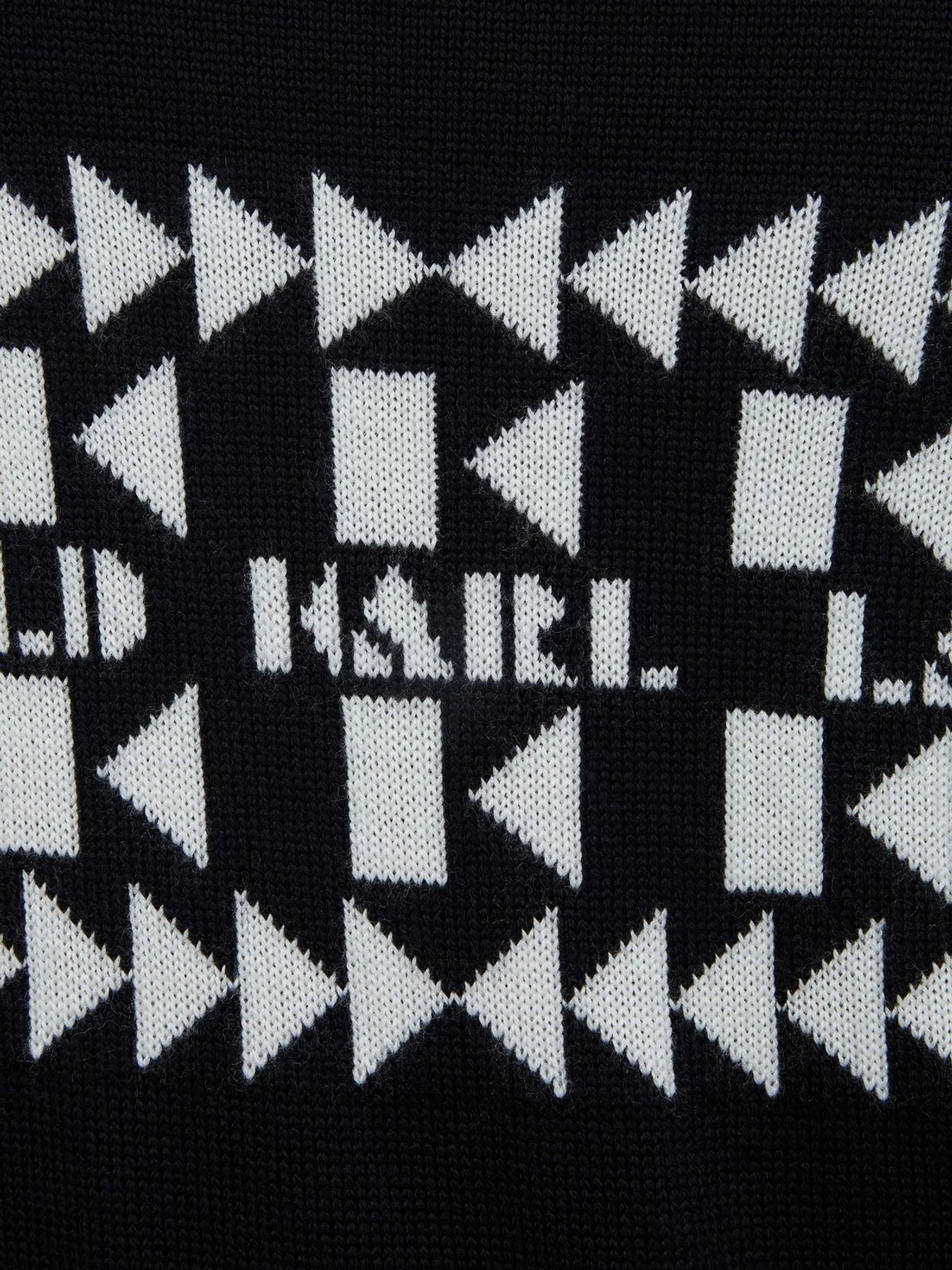 Светри та кардигани Karl Lagerfeld модель 534399.655022;990 Фото