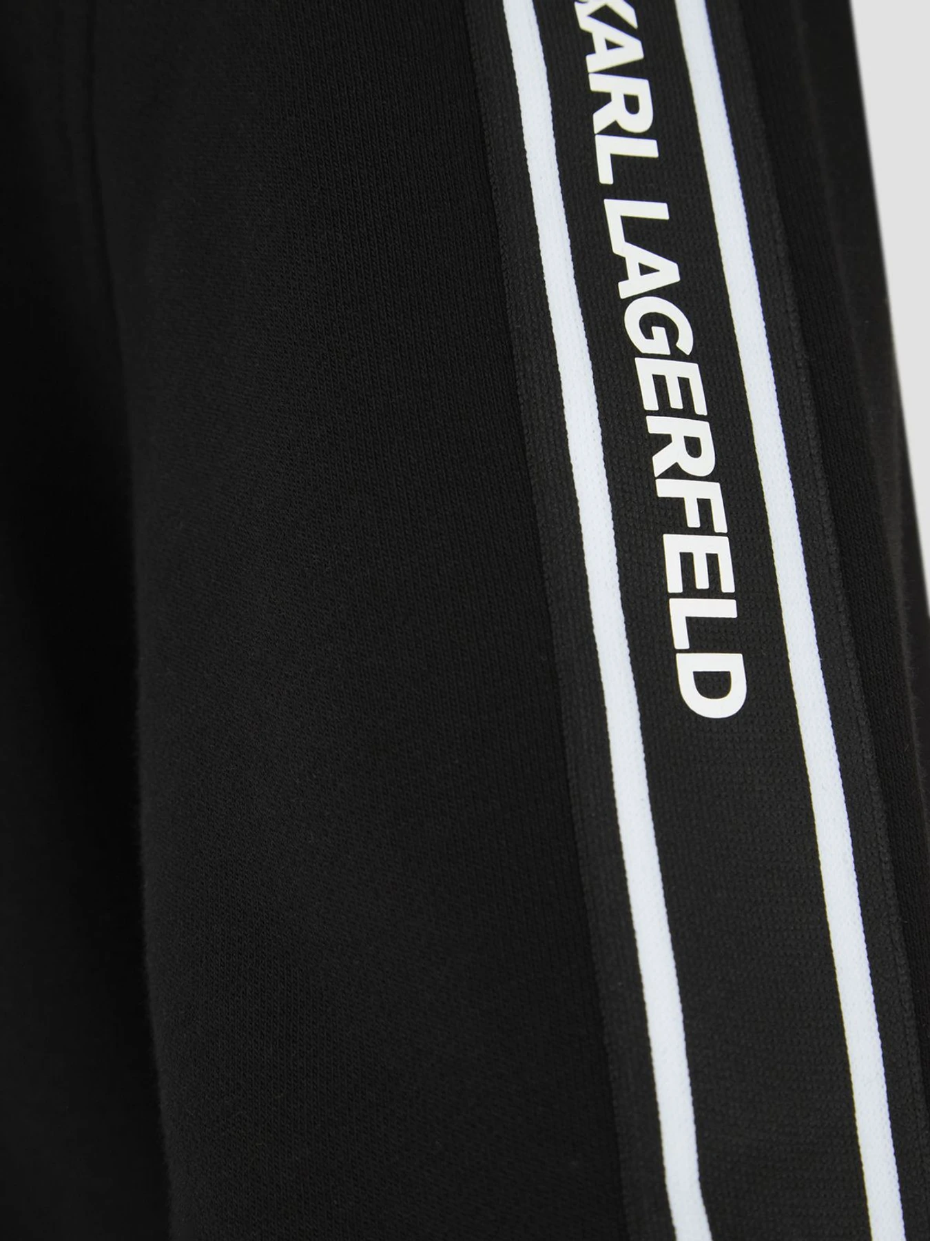 Худи и свитшоты Karl Lagerfeld модель 542900.705038;990 Худи и свитшоты Karl Lagerfeld модель 542900.705038;990 Фото
