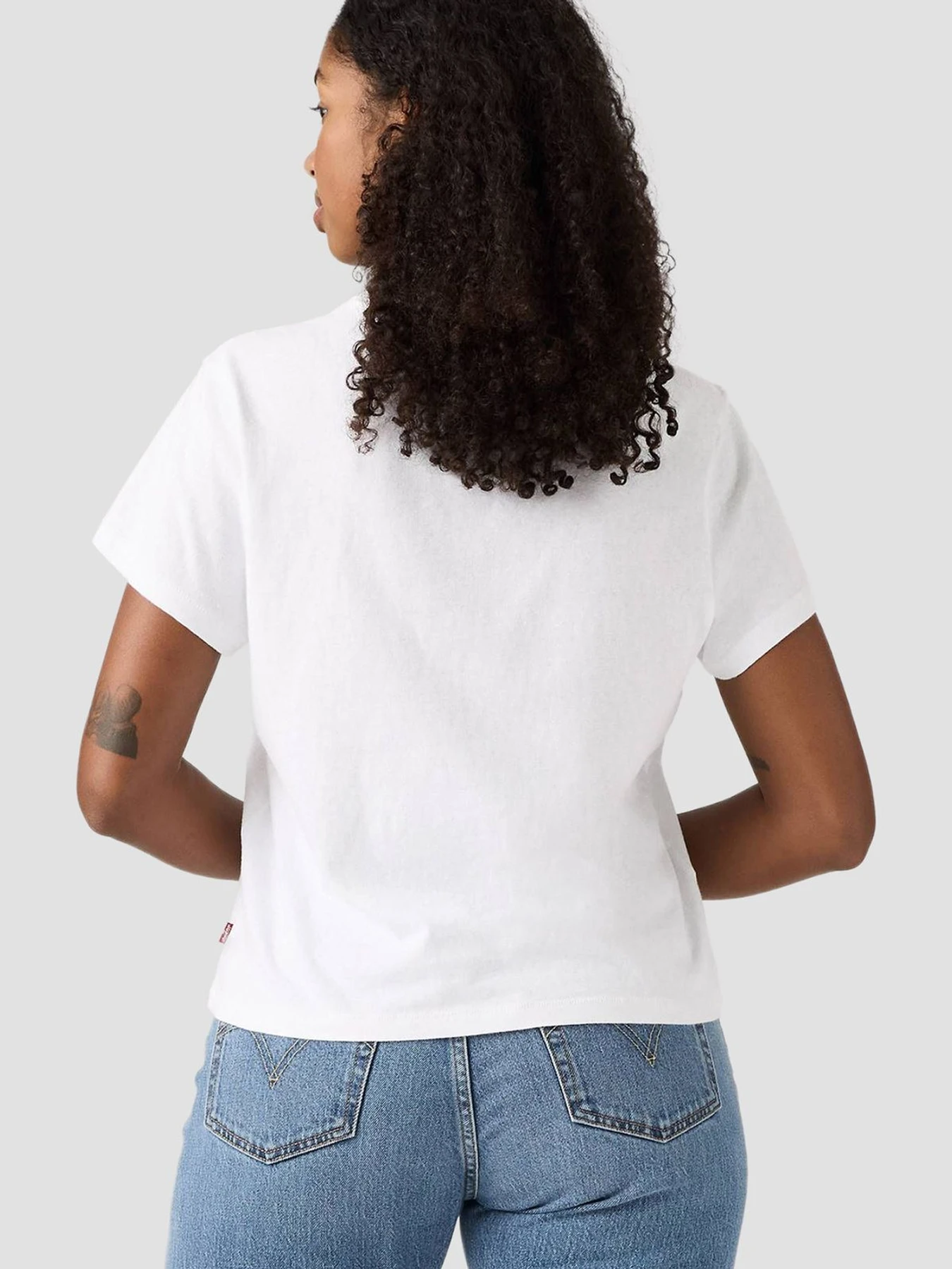 Футболки и поло Levi's модель A2226;0140 Футболки и поло Levi's модель A2226;0140 Фото
