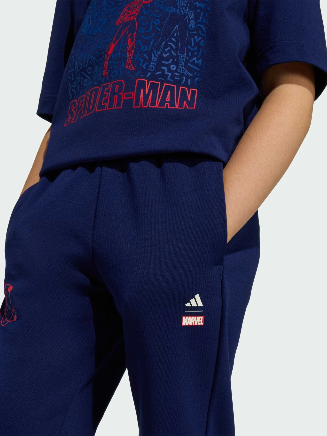 Штани Adidas Marvel модель JZ3570 Штани Adidas Marvel модель JZ3570 Фото