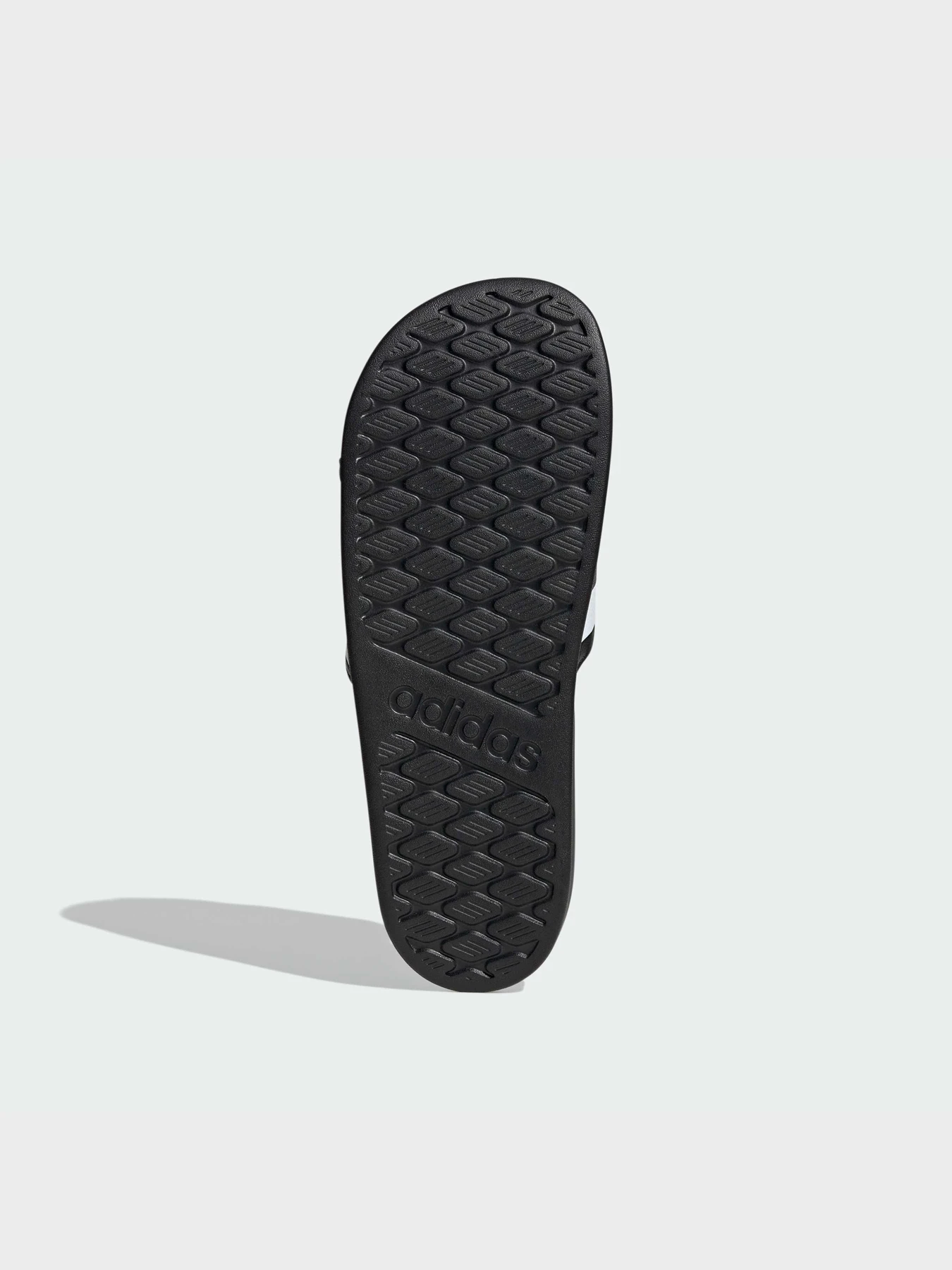Шлёпанцы Adidas Adilette модель HP6999 Шлёпанцы Adidas Adilette модель HP6999 Фото
