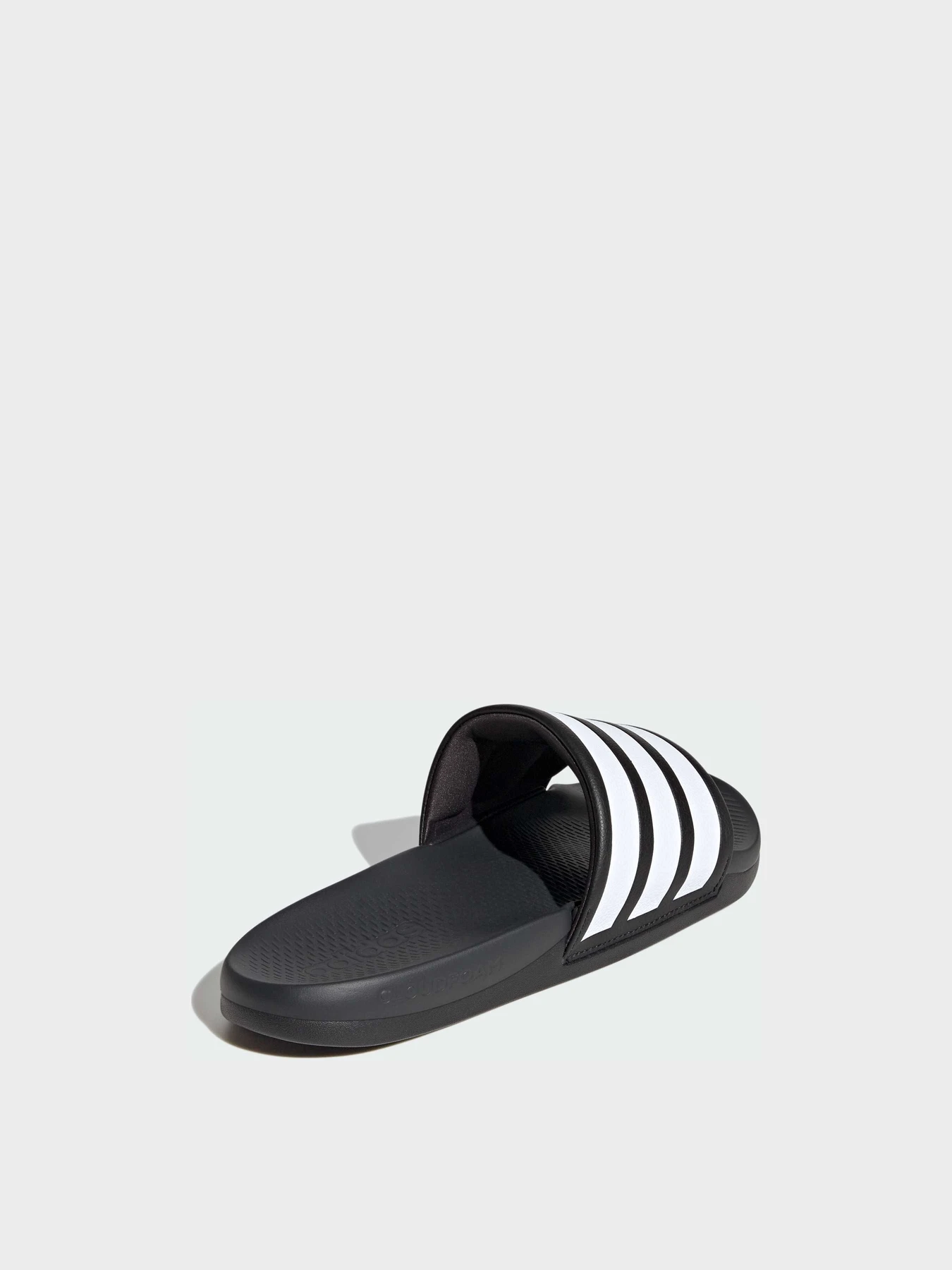 Шлёпанцы Adidas Adilette модель HP6999 Шлёпанцы Adidas Adilette модель HP6999 Фото