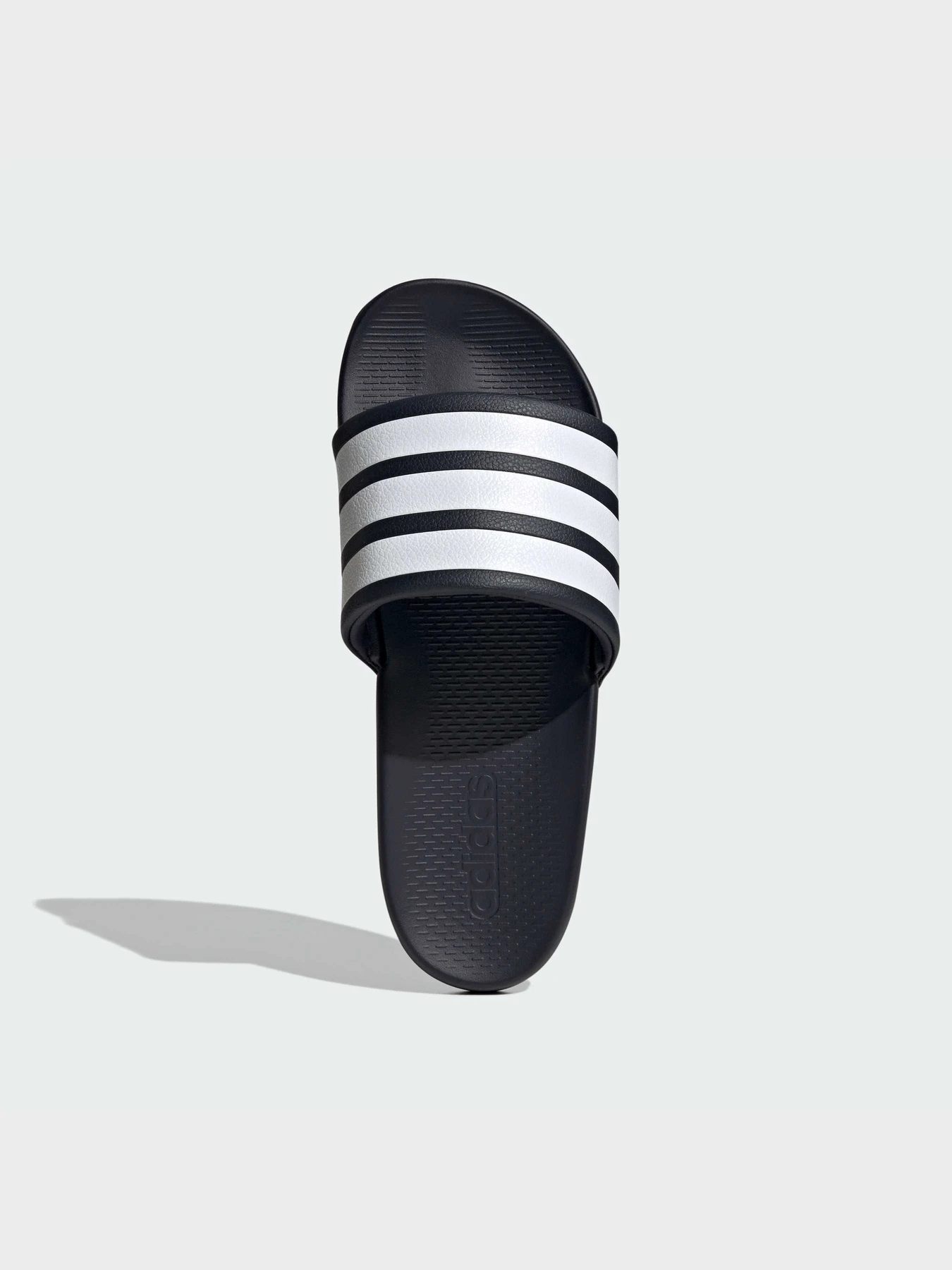 Шлёпанцы Adidas Adilette модель HQ2465 Шлёпанцы Adidas Adilette модель HQ2465 Фото