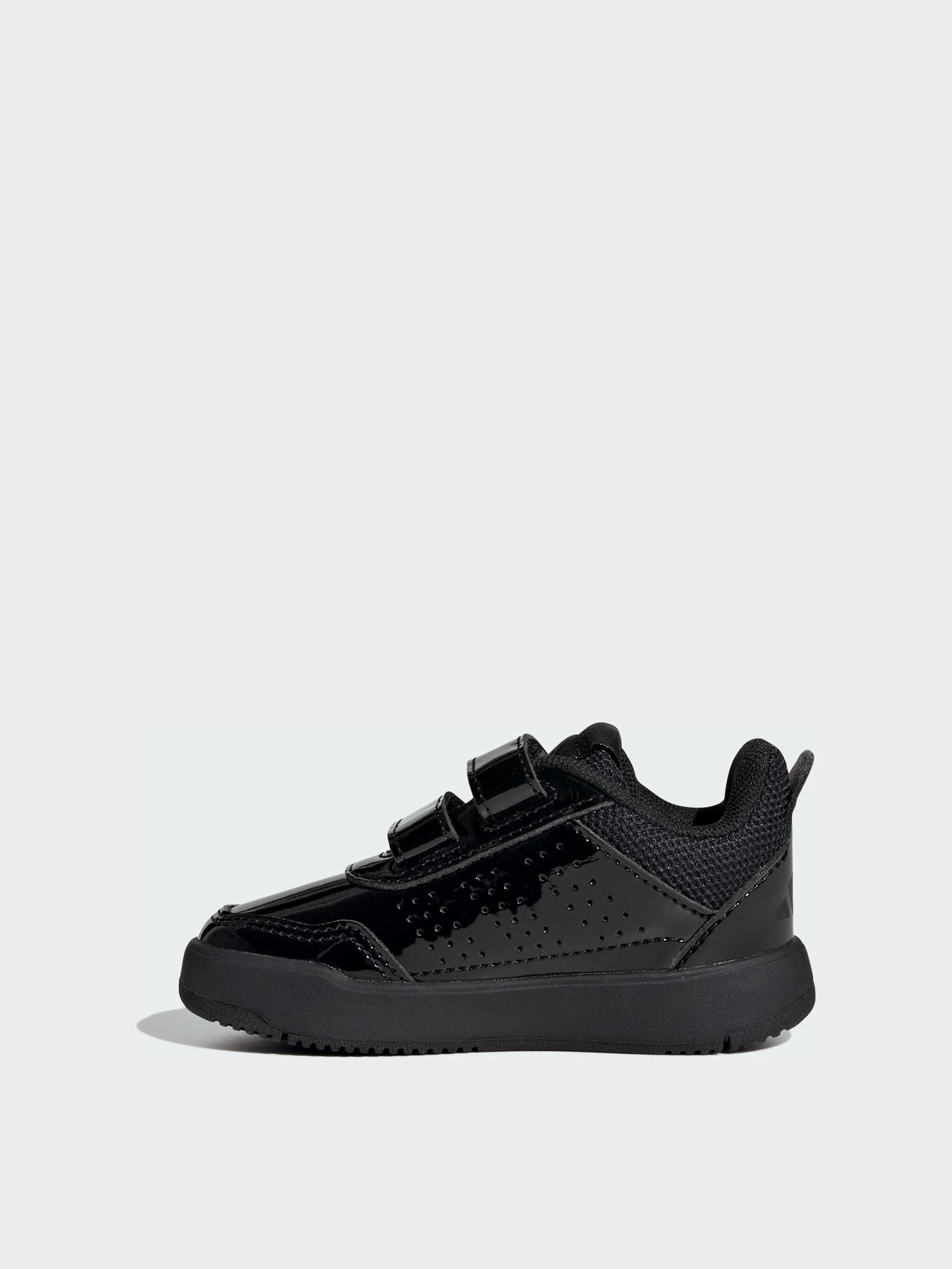 Кроссовки Adidas модель KI5682 Кроссовки Adidas модель KI5682 Фото